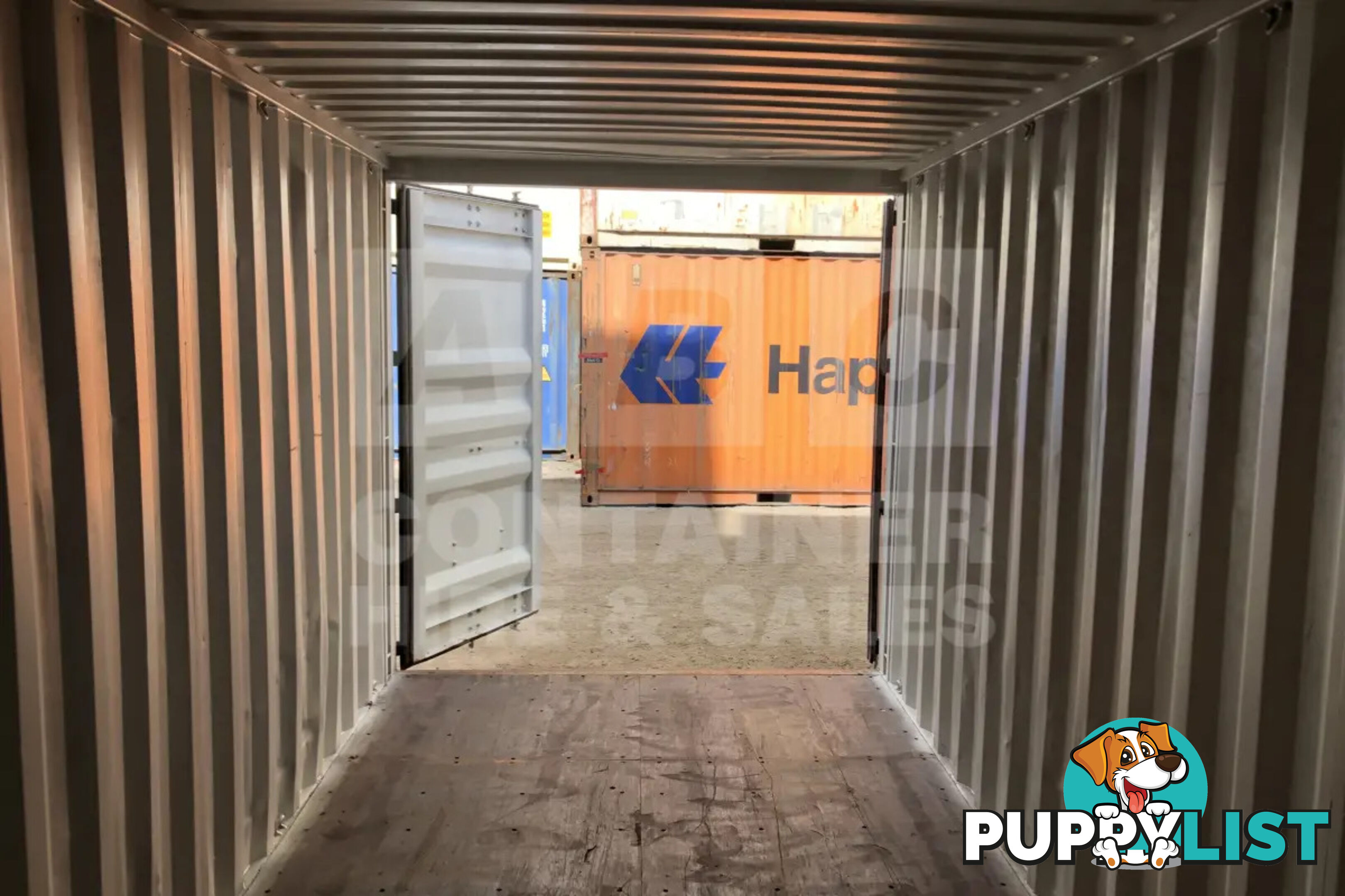 20' STANDARD HEIGHT SHIPPING CONTAINER - in Brisbane