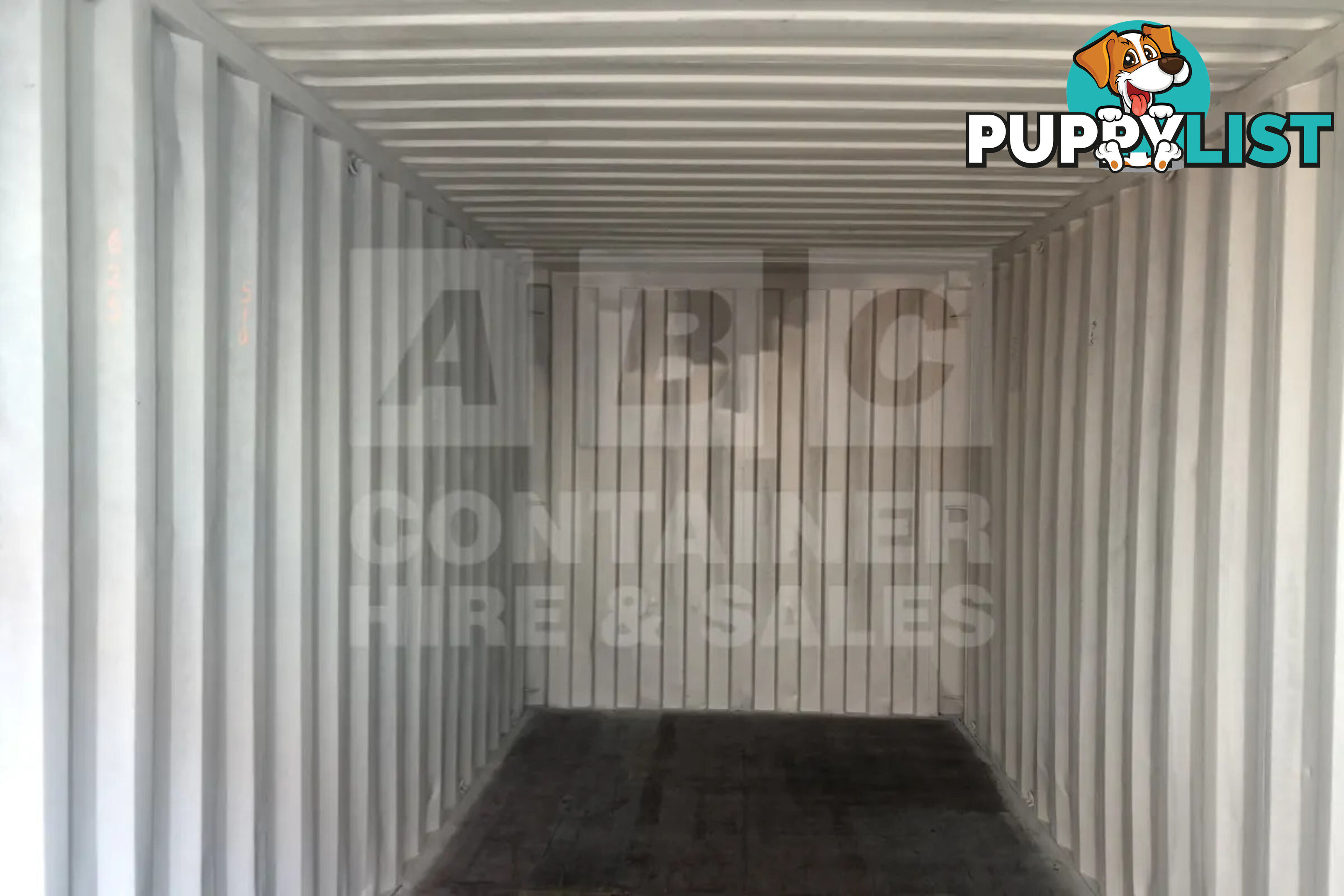 20' STANDARD HEIGHT SHIPPING CONTAINER - in Brisbane