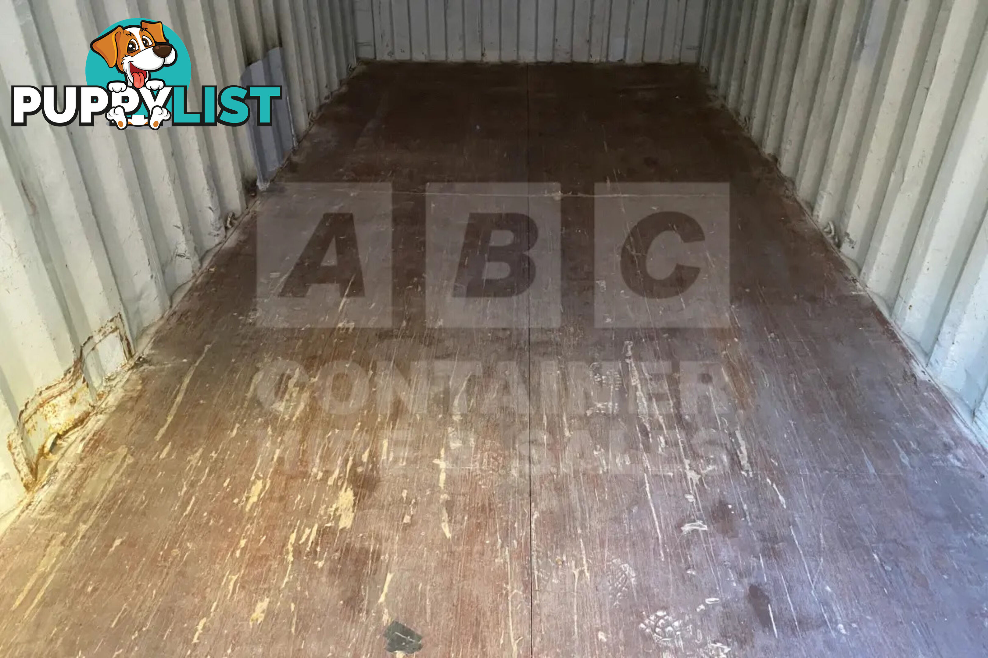 20' STANDARD HEIGHT SHIPPING CONTAINER - in Brisbane