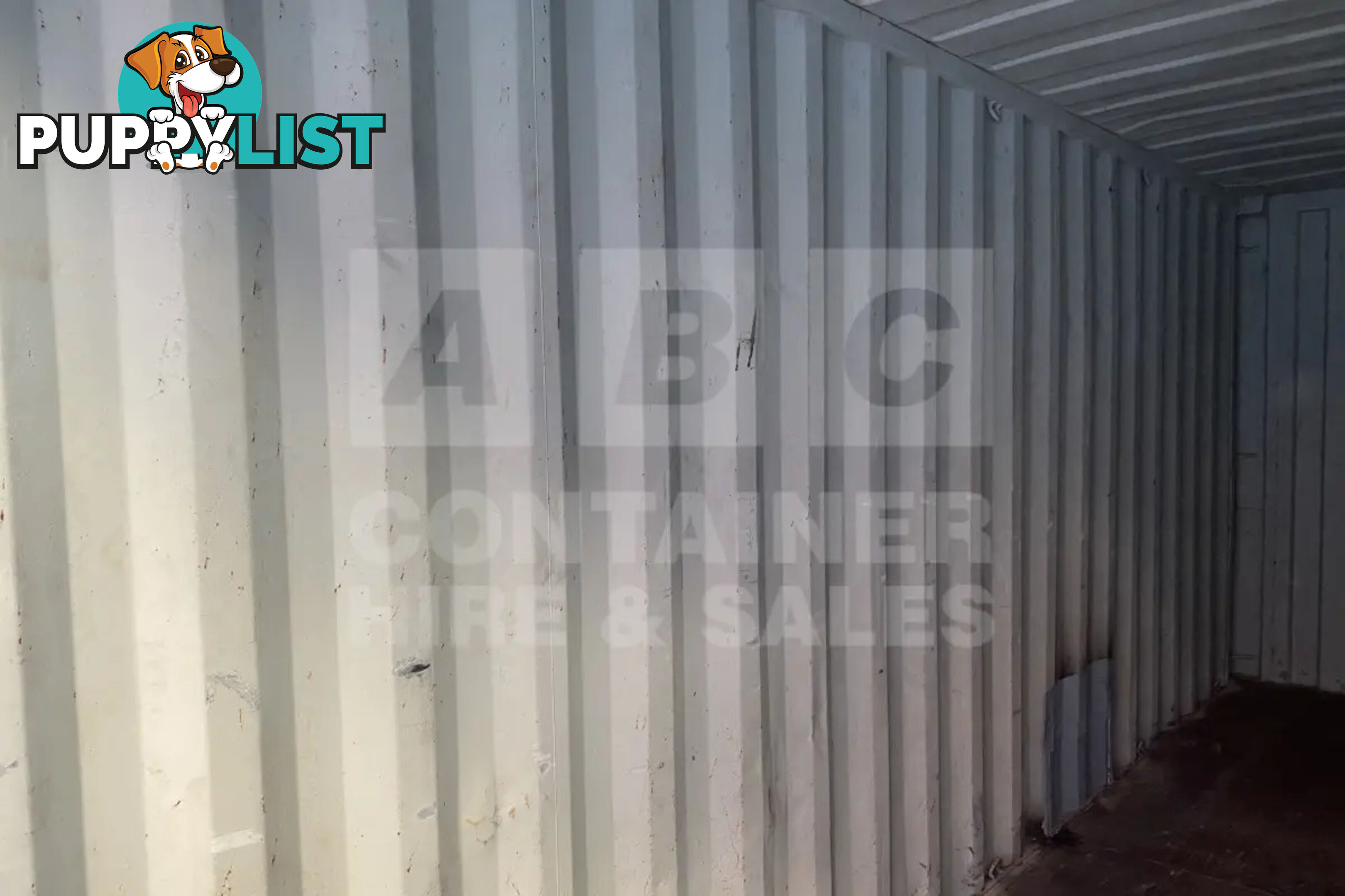 20' STANDARD HEIGHT SHIPPING CONTAINER - in Brisbane