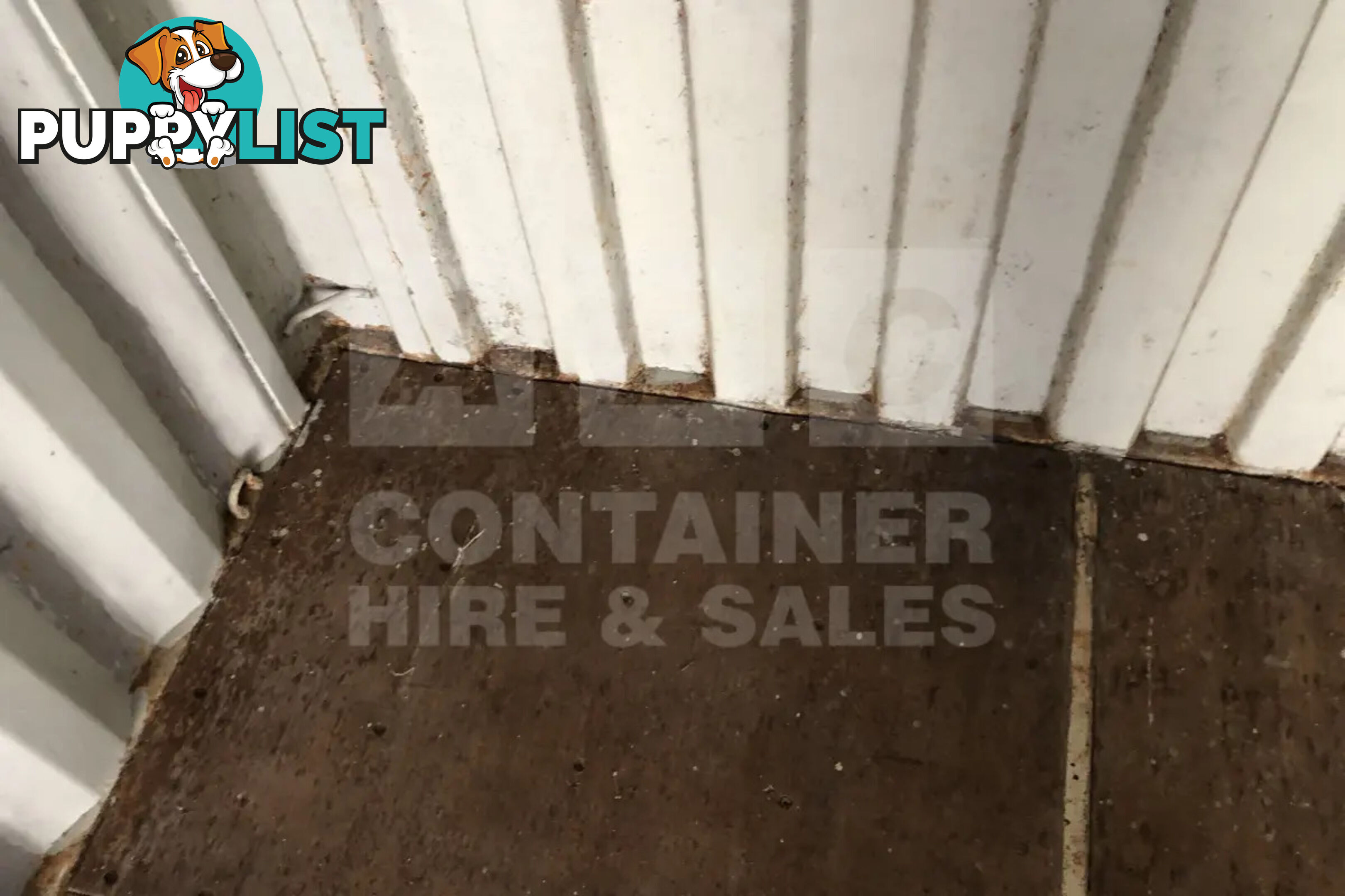 20' STANDARD HEIGHT SHIPPING CONTAINER