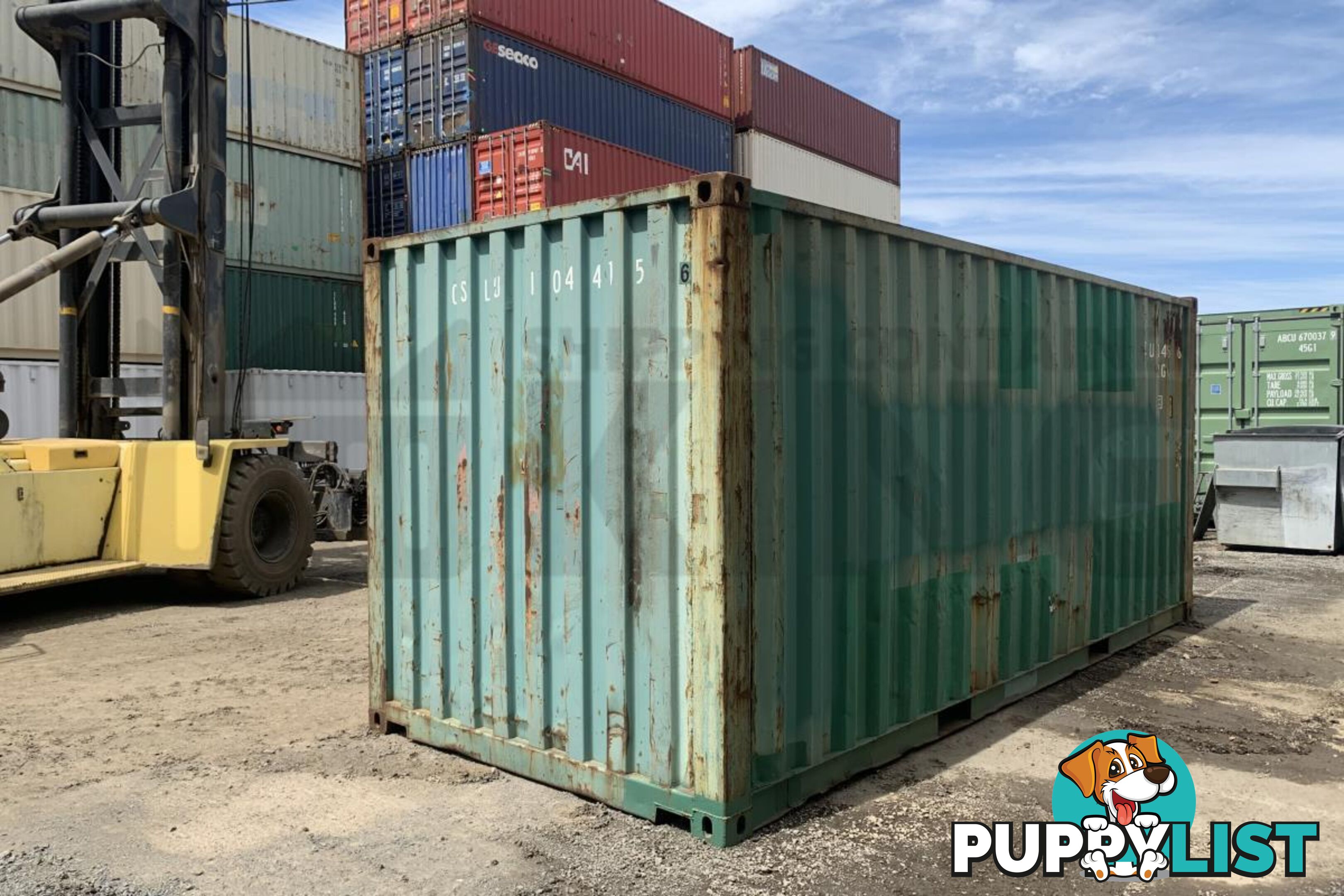 20' STANDARD HEIGHT SHIPPING CONTAINER - in Brisbane