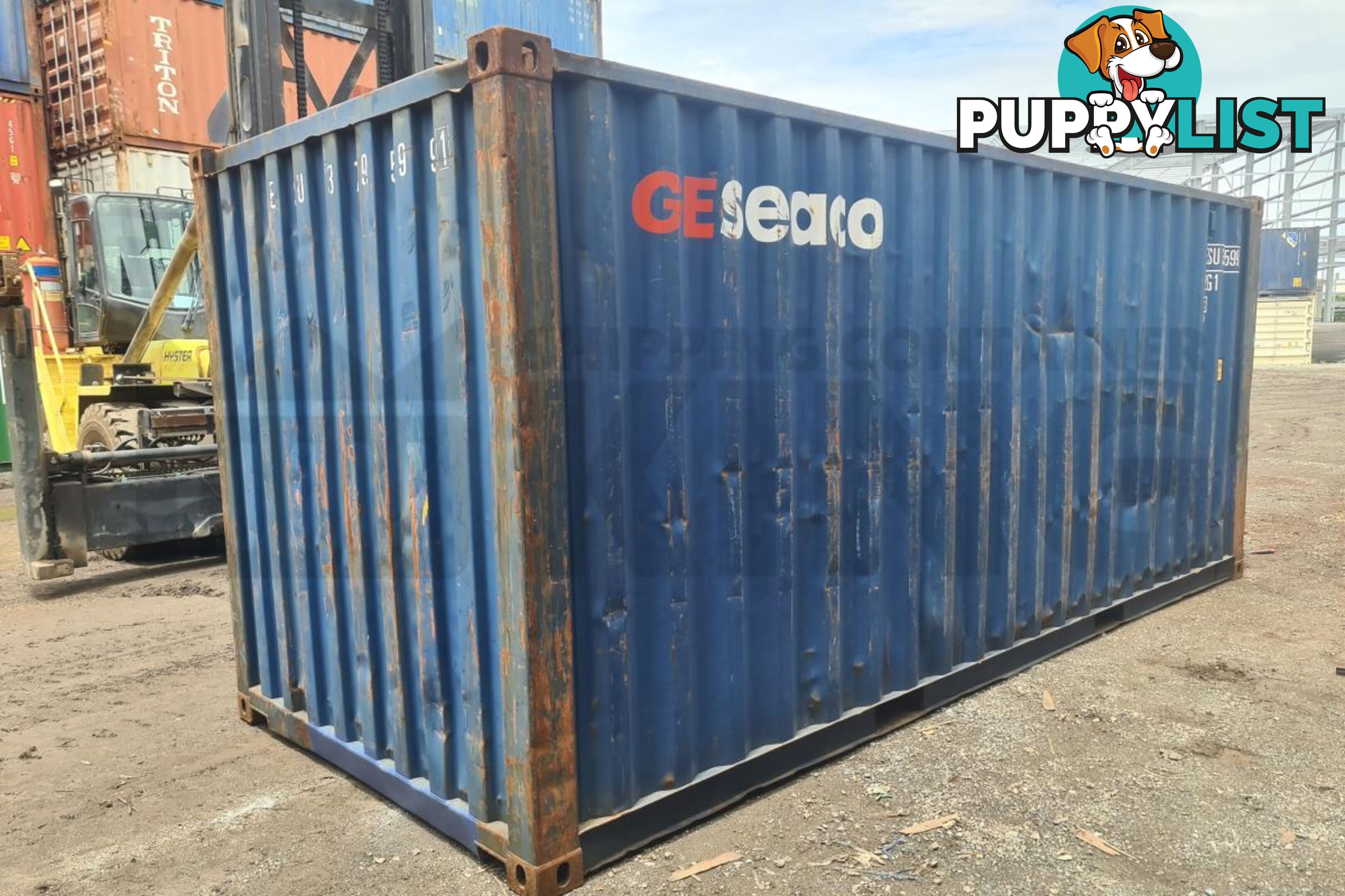 20' STANDARD HEIGHT SHIPPING CONTAINER - in Brisbane