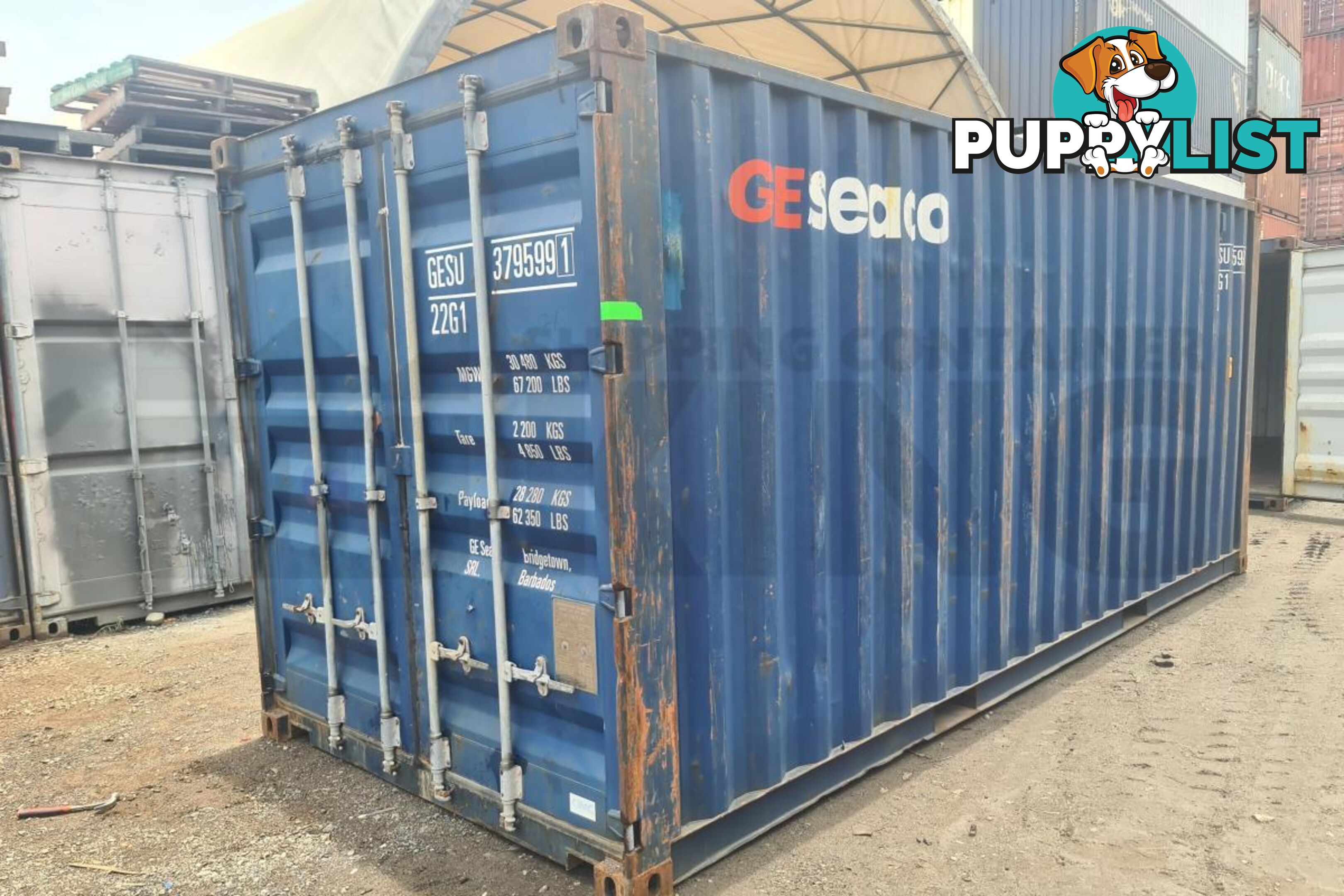 20' STANDARD HEIGHT SHIPPING CONTAINER - in Brisbane