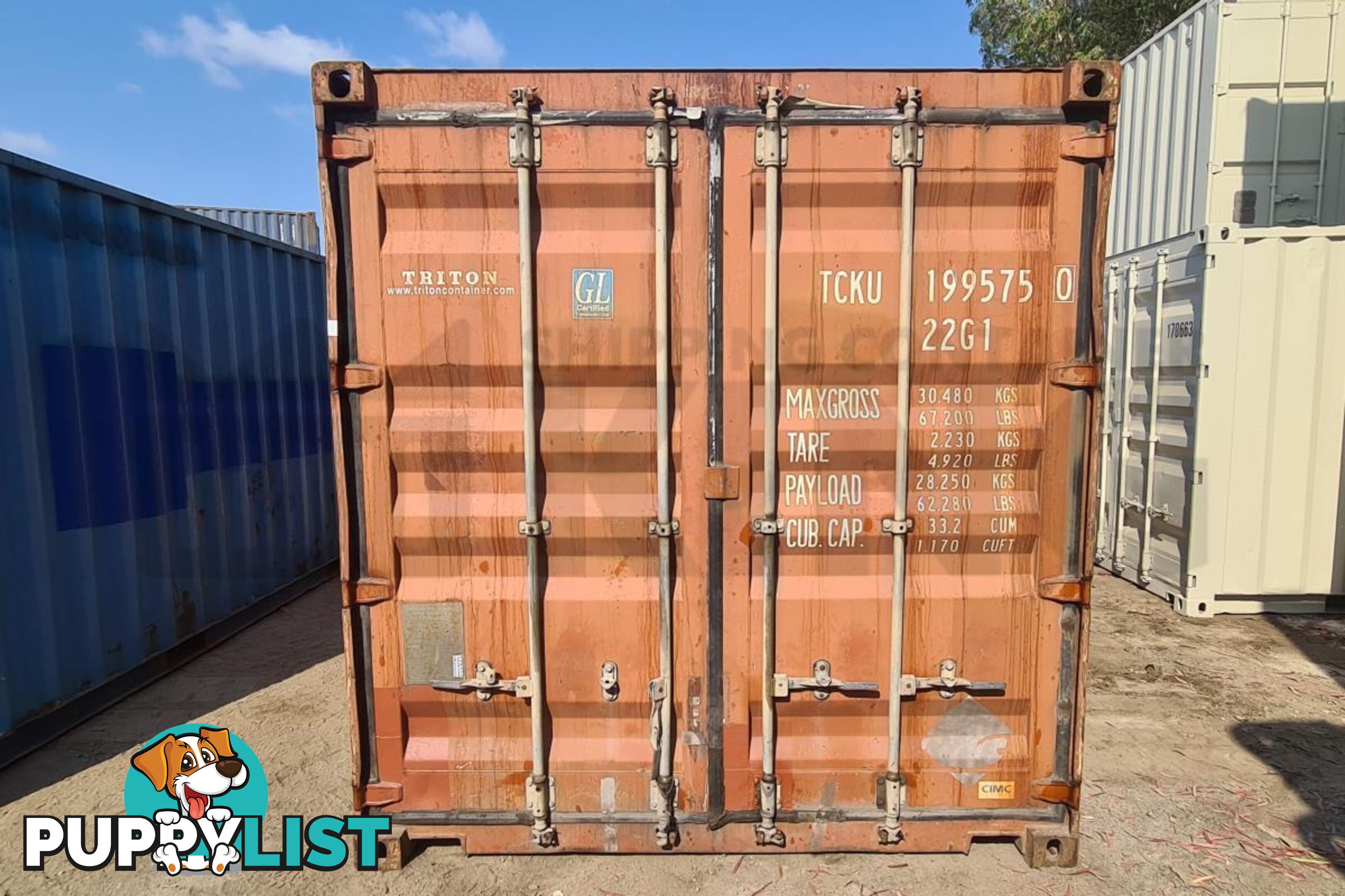 20' STANDARD HEIGHT SHIPPING CONTAINER - in Brisbane