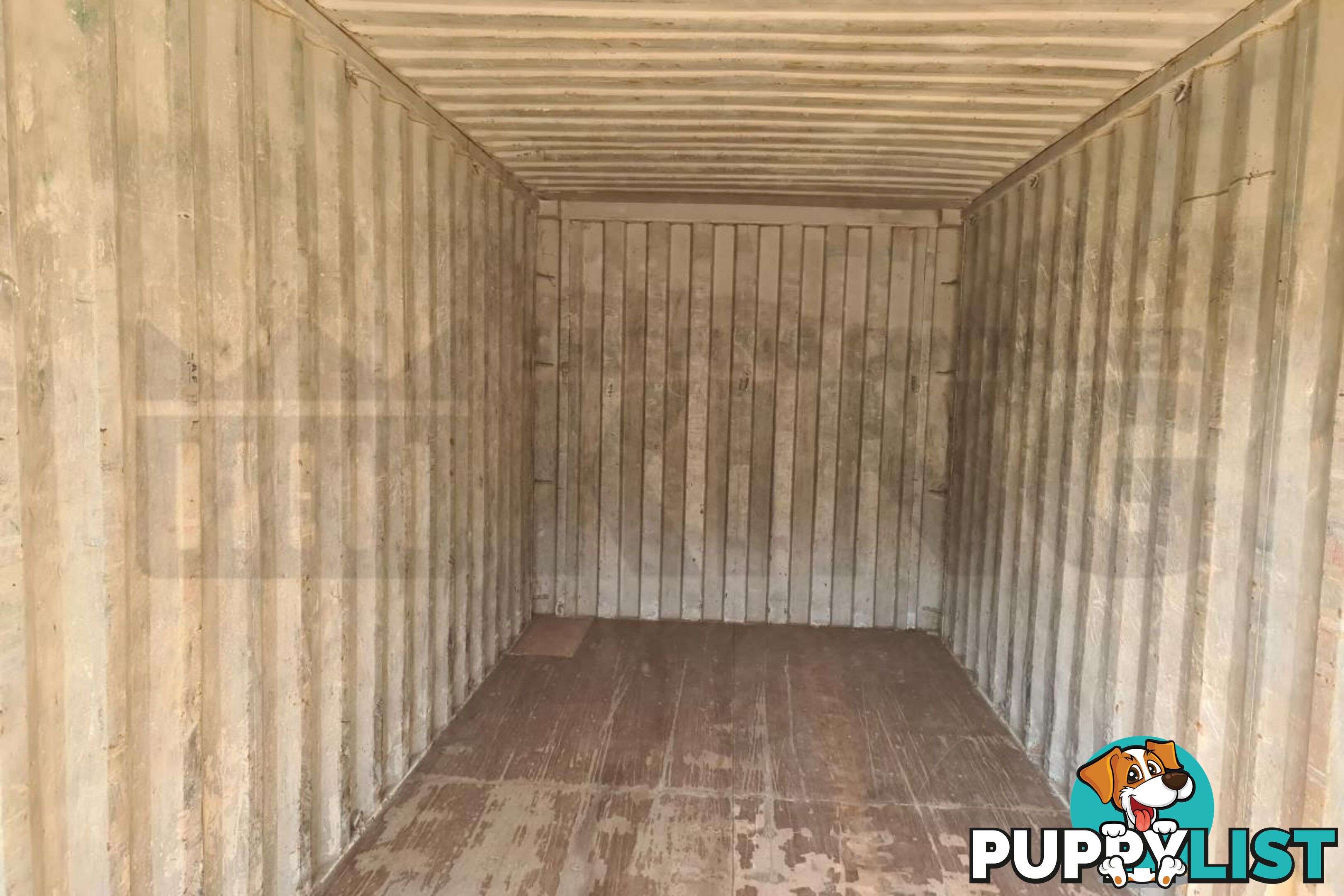 20' STANDARD HEIGHT SHIPPING CONTAINER - in Brisbane