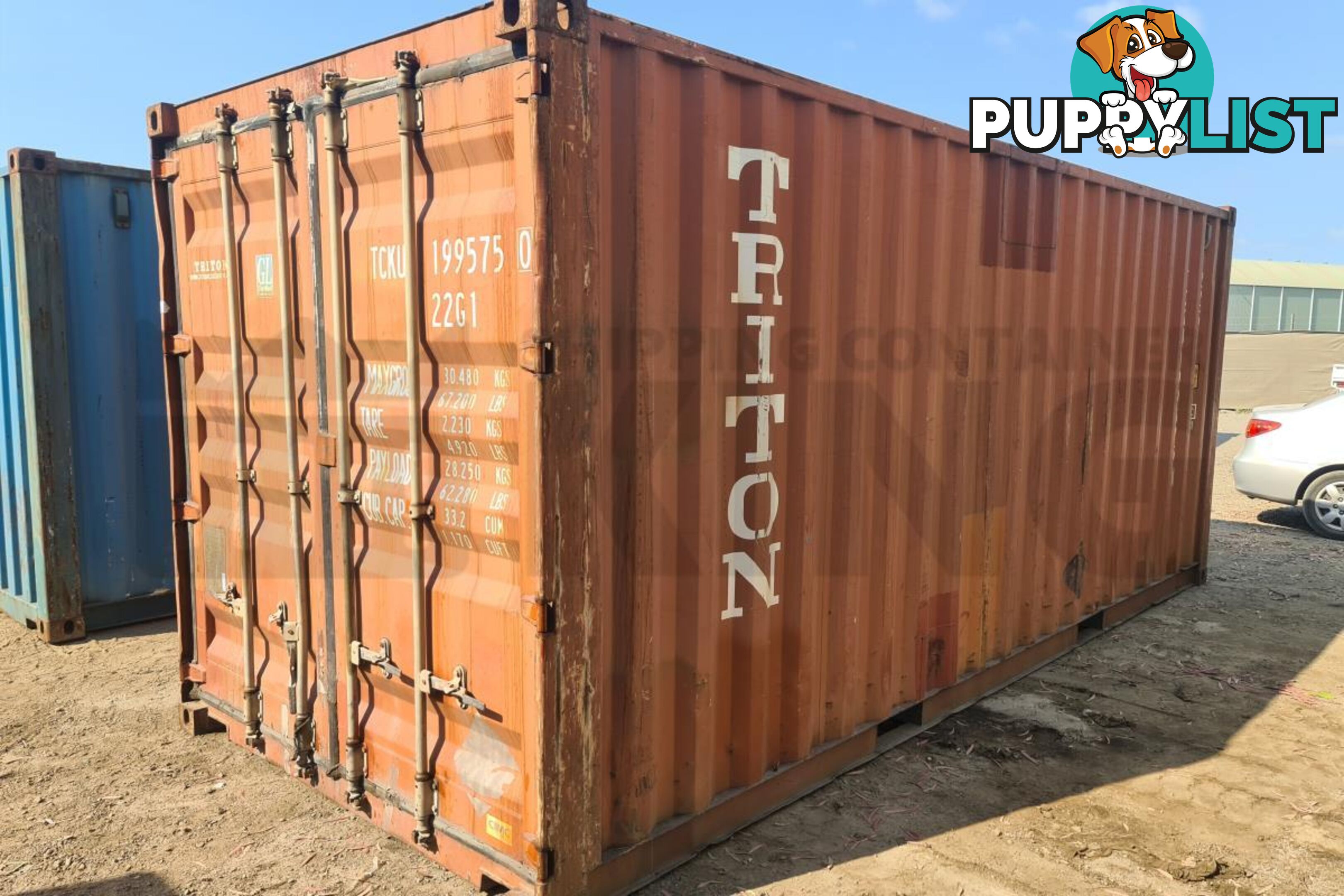 20' STANDARD HEIGHT SHIPPING CONTAINER - in Brisbane