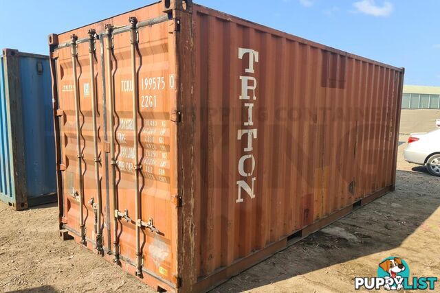 20' STANDARD HEIGHT SHIPPING CONTAINER - in Brisbane