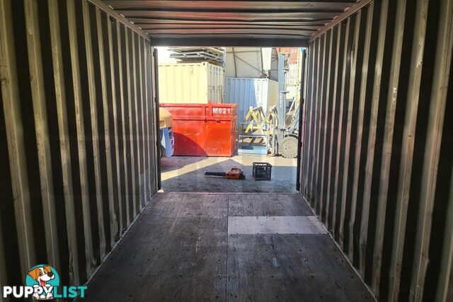 20' STANDARD HEIGHT SHIPPING CONTAINER - in Brisbane