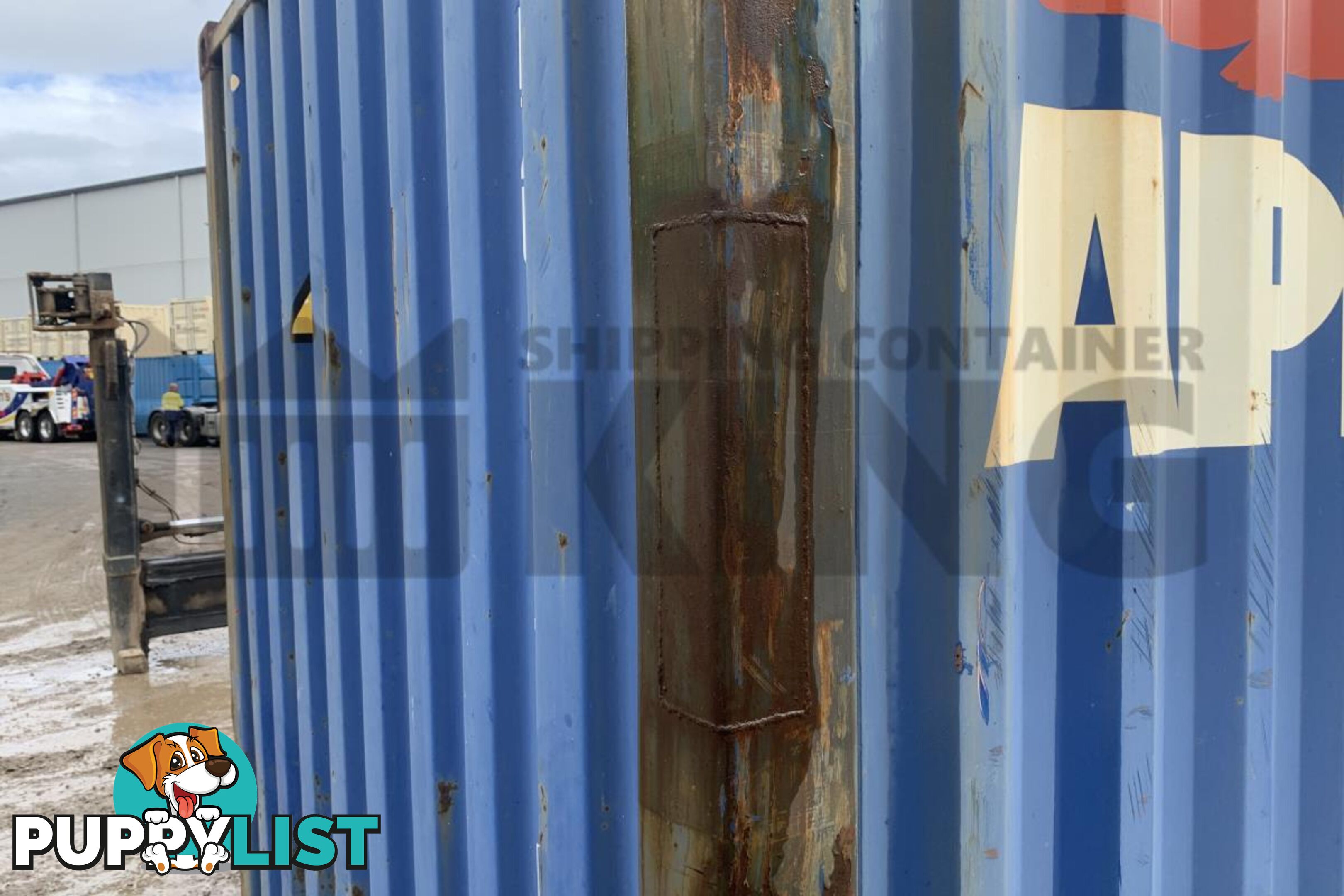40' STANDARD HEIGHT SHIPPING CONTAINER