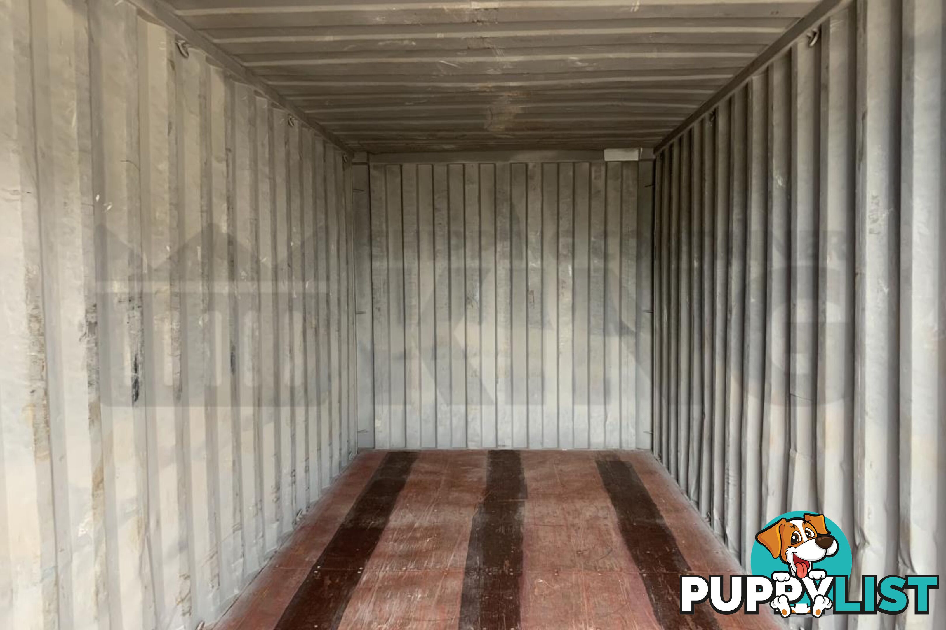 20' STANDARD HEIGHT SHIPPING CONTAINER - in Brisbane