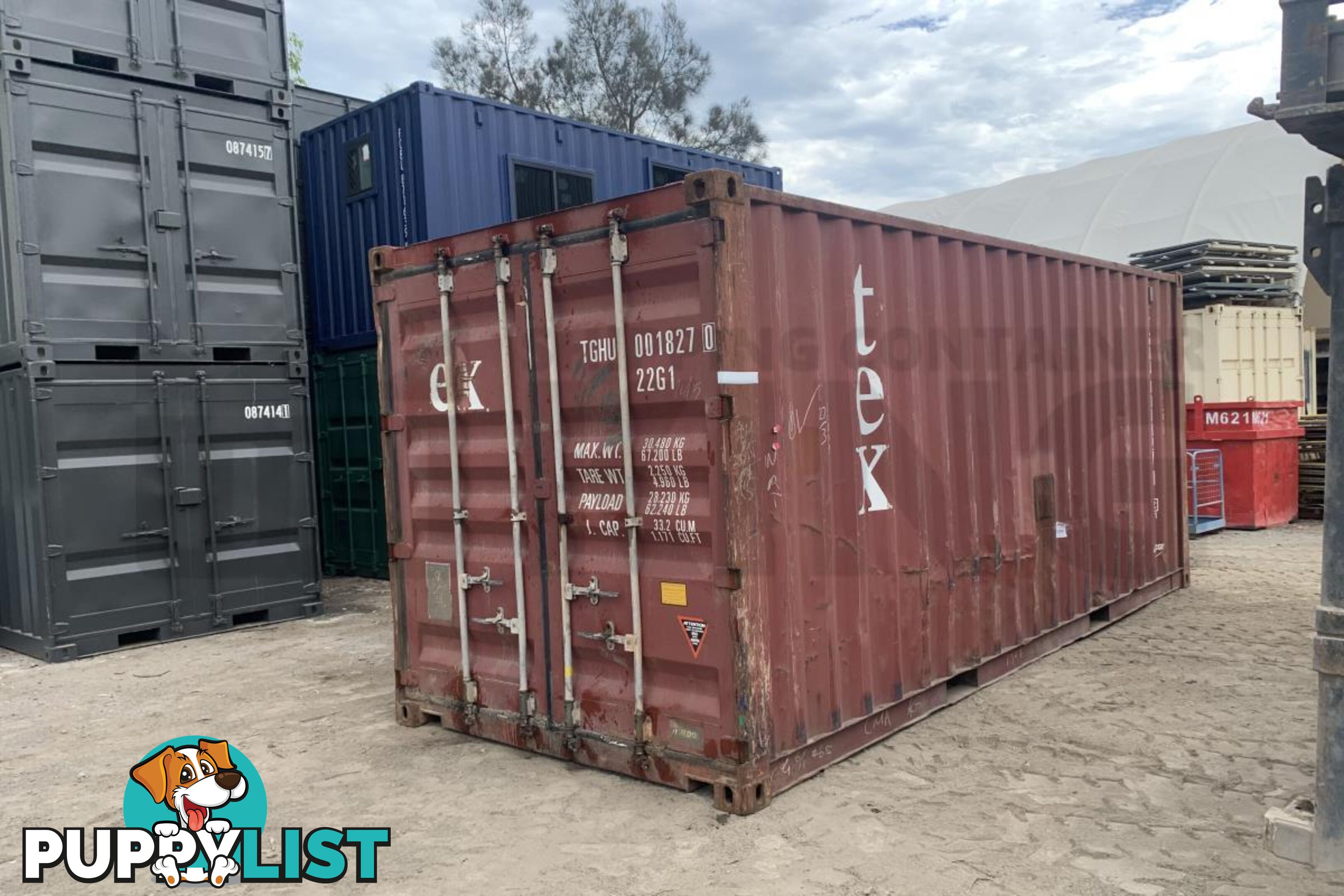 20' STANDARD HEIGHT SHIPPING CONTAINER - in Brisbane