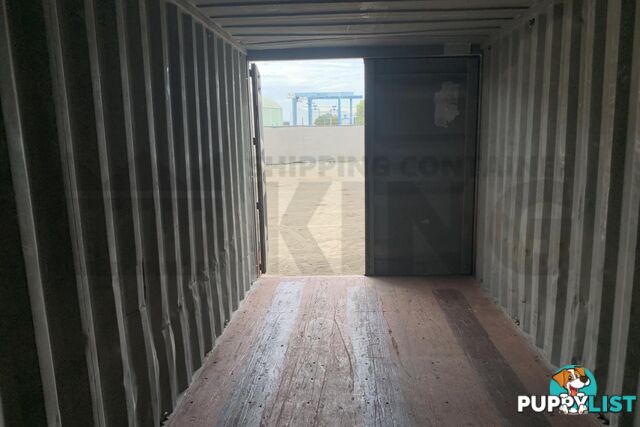 20' STANDARD HEIGHT SHIPPING CONTAINER - in Brisbane