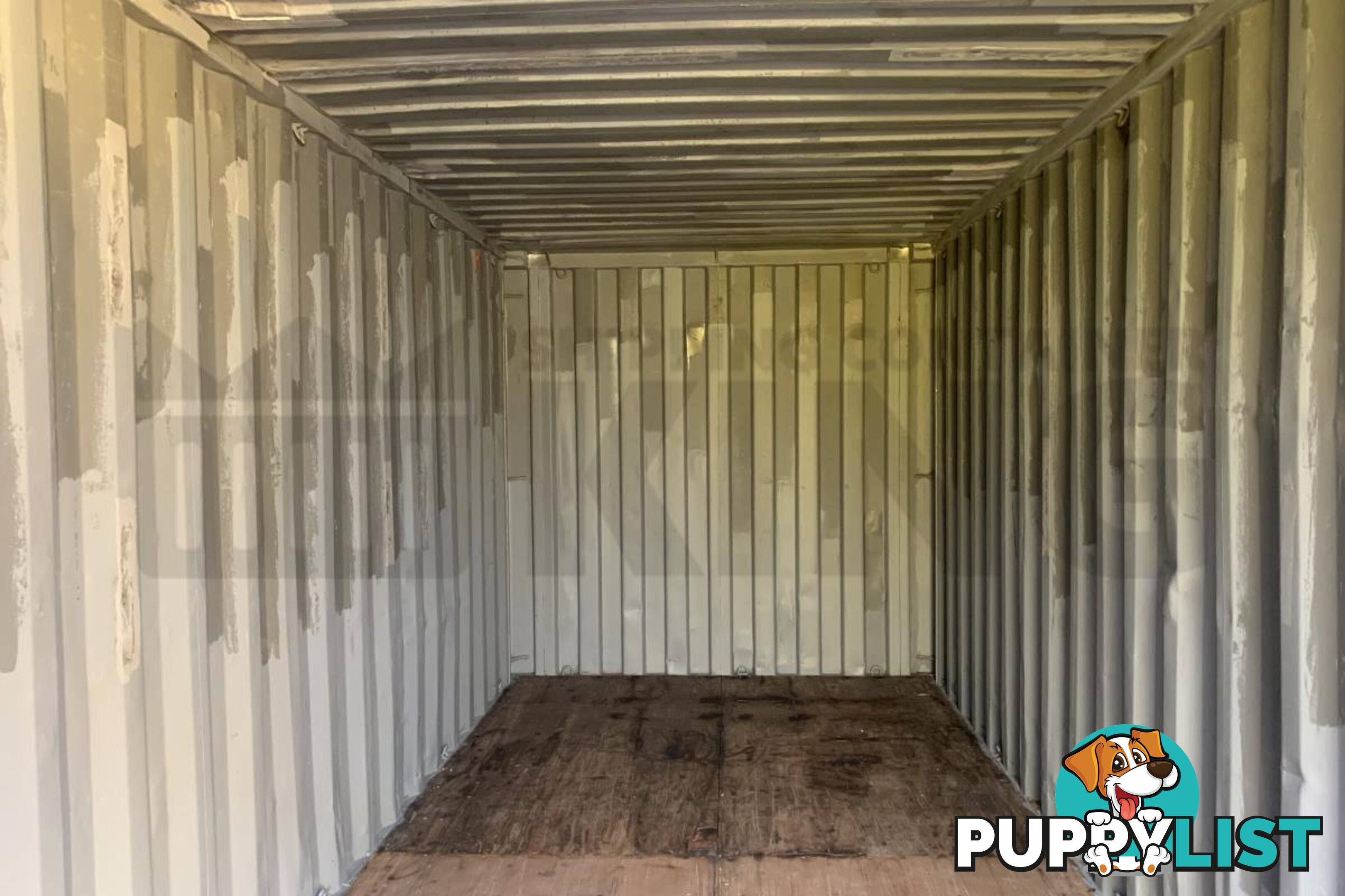 20' STANDARD HEIGHT SHIPPING CONTAINER - in Brisbane