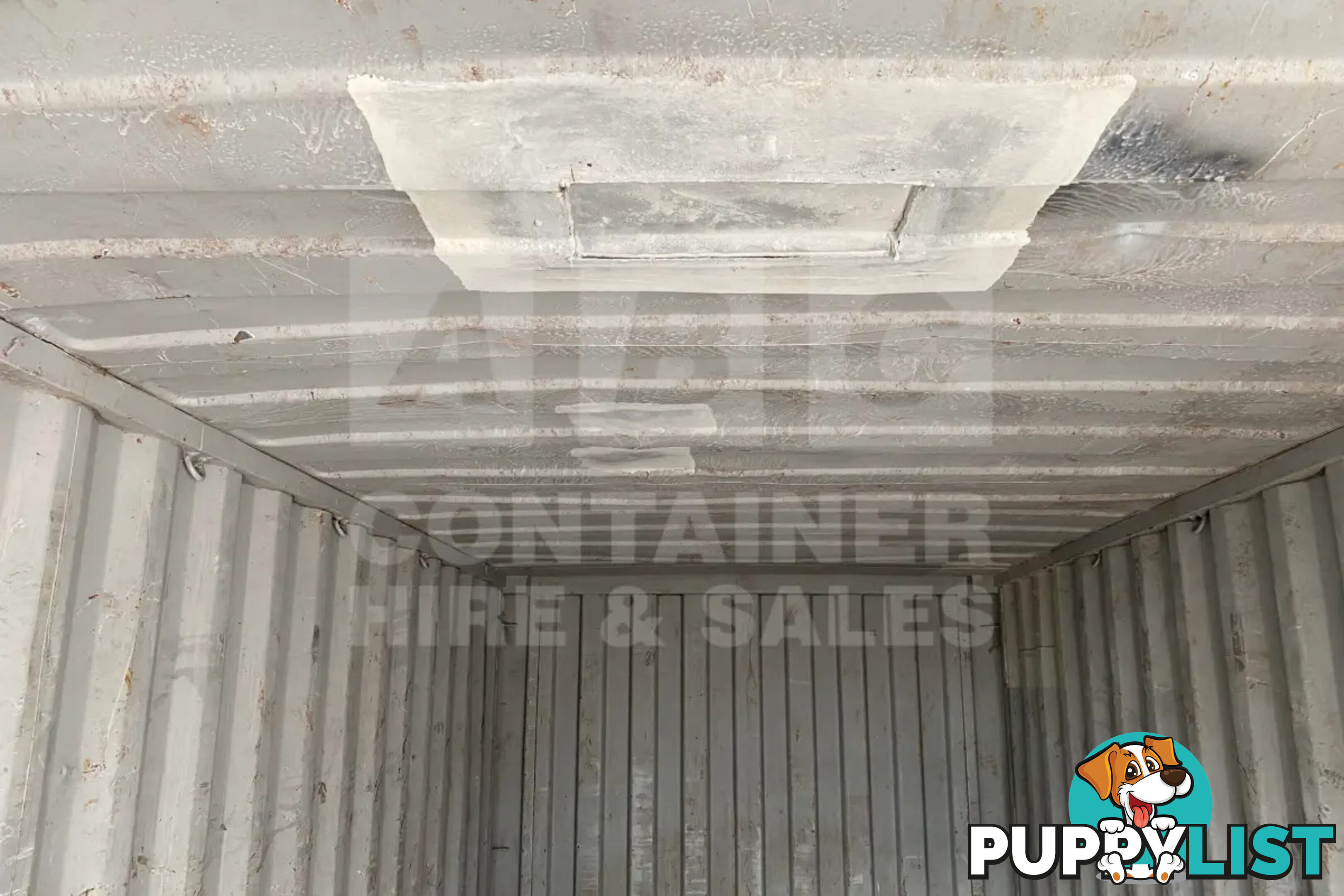 20' STANDARD HEIGHT SHIPPING CONTAINER - in Brisbane