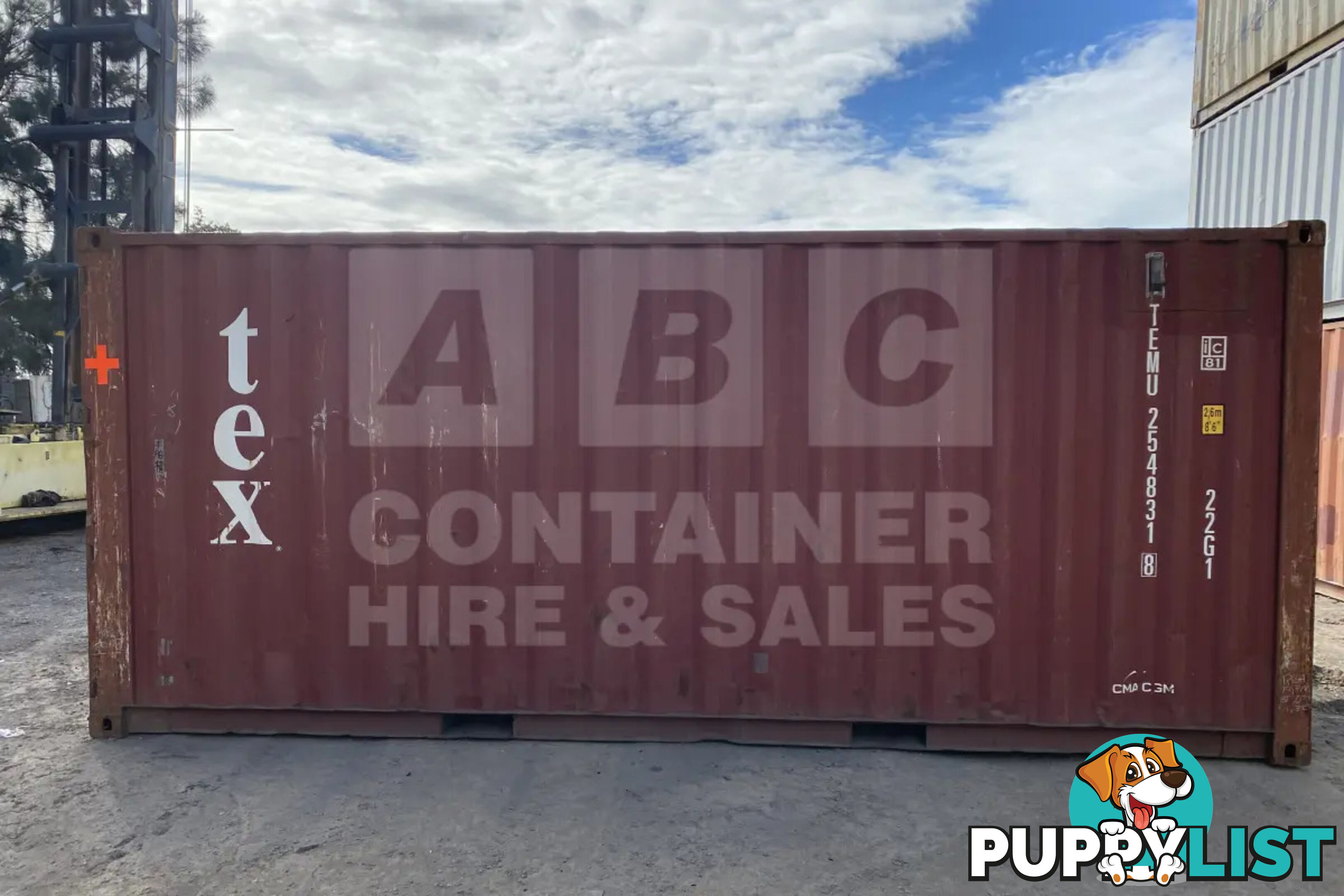 20' STANDARD HEIGHT SHIPPING CONTAINER - in Brisbane
