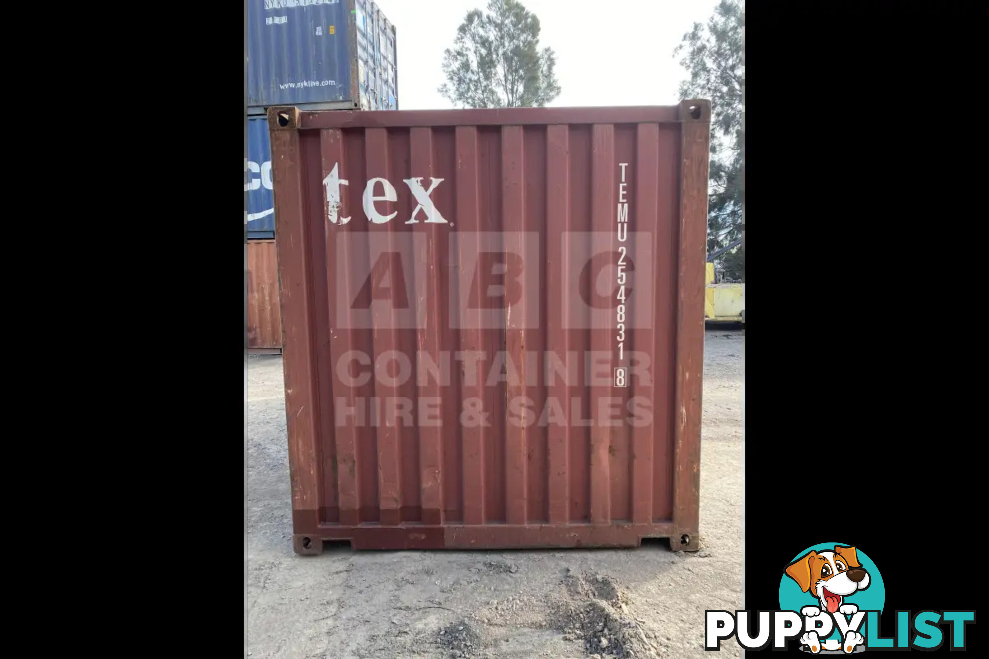 20' STANDARD HEIGHT SHIPPING CONTAINER - in Brisbane