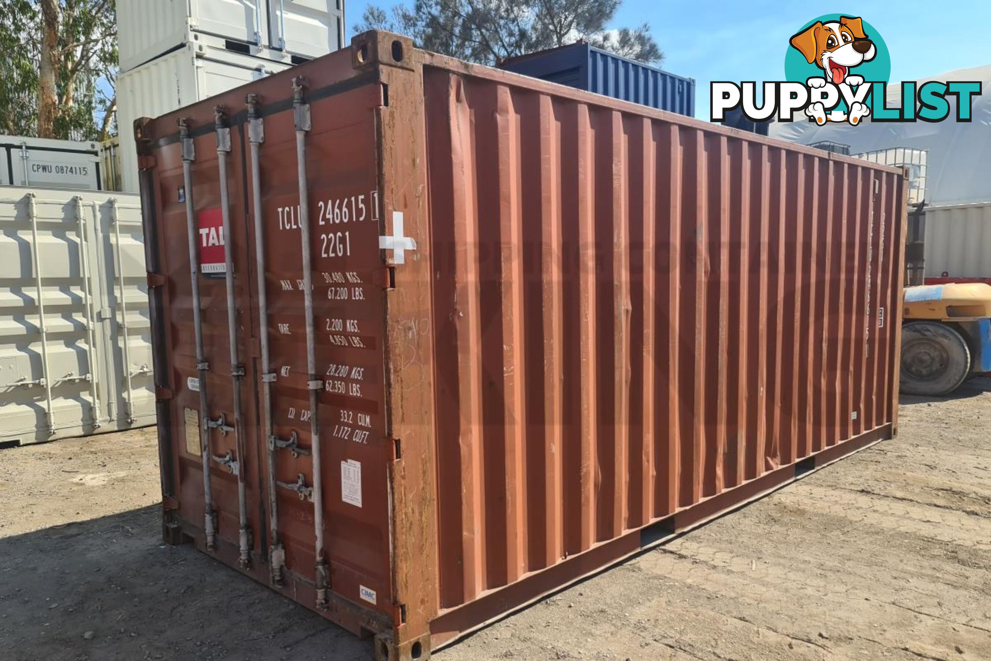 20' STANDARD HEIGHT SHIPPING CONTAINER - in Brisbane