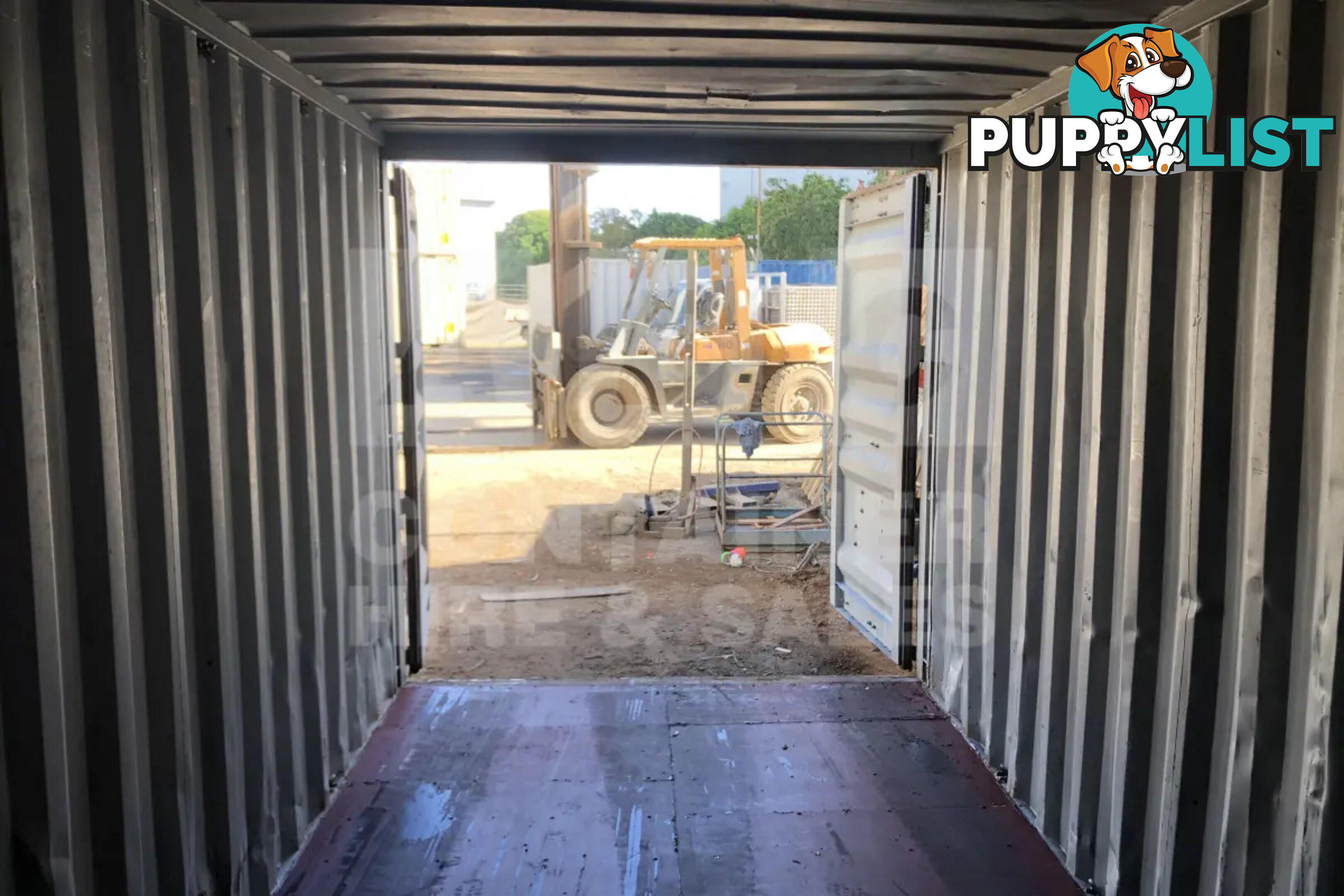 20' STANDARD HEIGHT SHIPPING CONTAINER