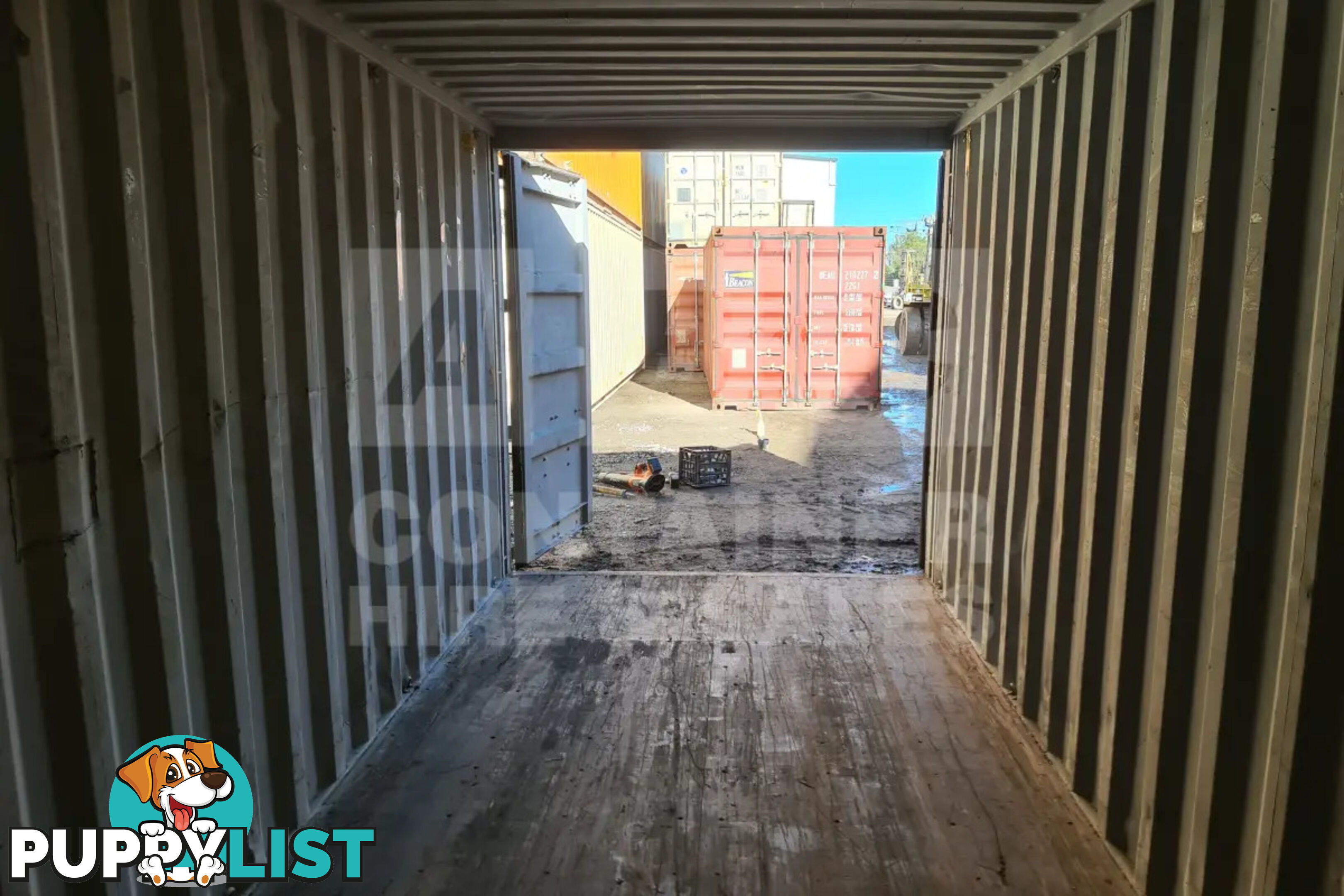 20' STANDARD HEIGHT SHIPPING CONTAINER