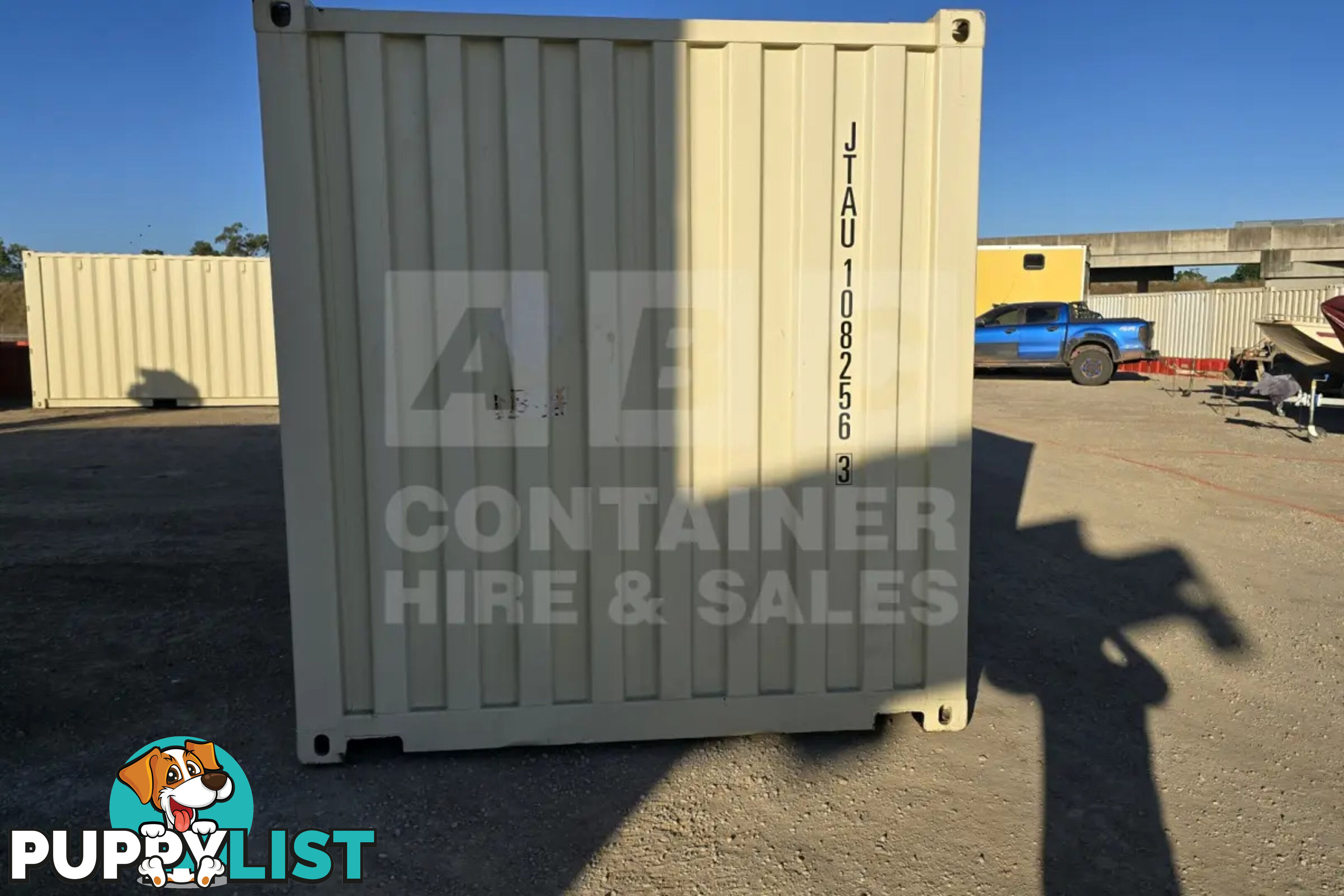 20' STANDARD HEIGHT SHIPPING CONTAINER - in Townsville