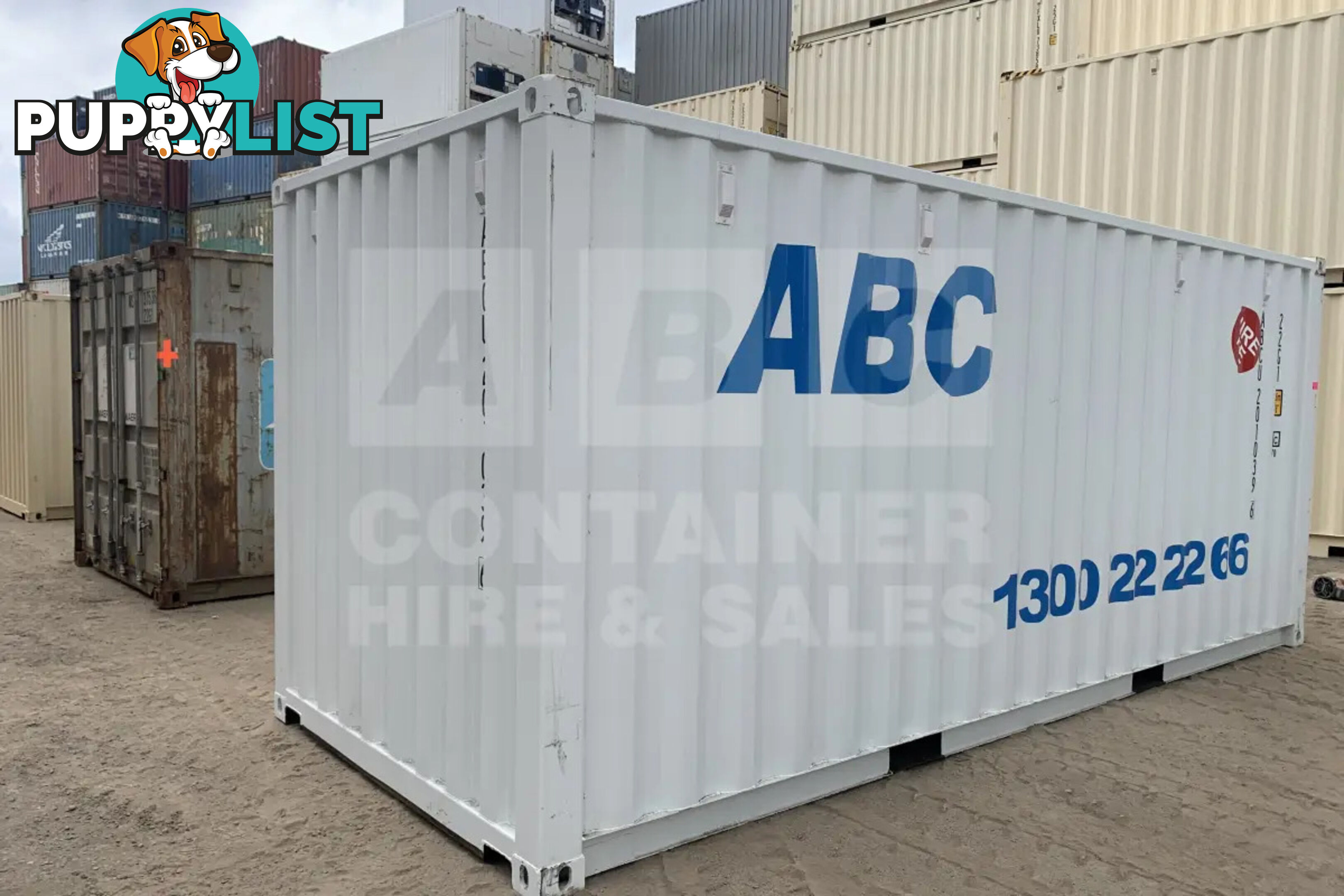 20' STANDARD HEIGHT SHIPPING CONTAINER - in Brisbane