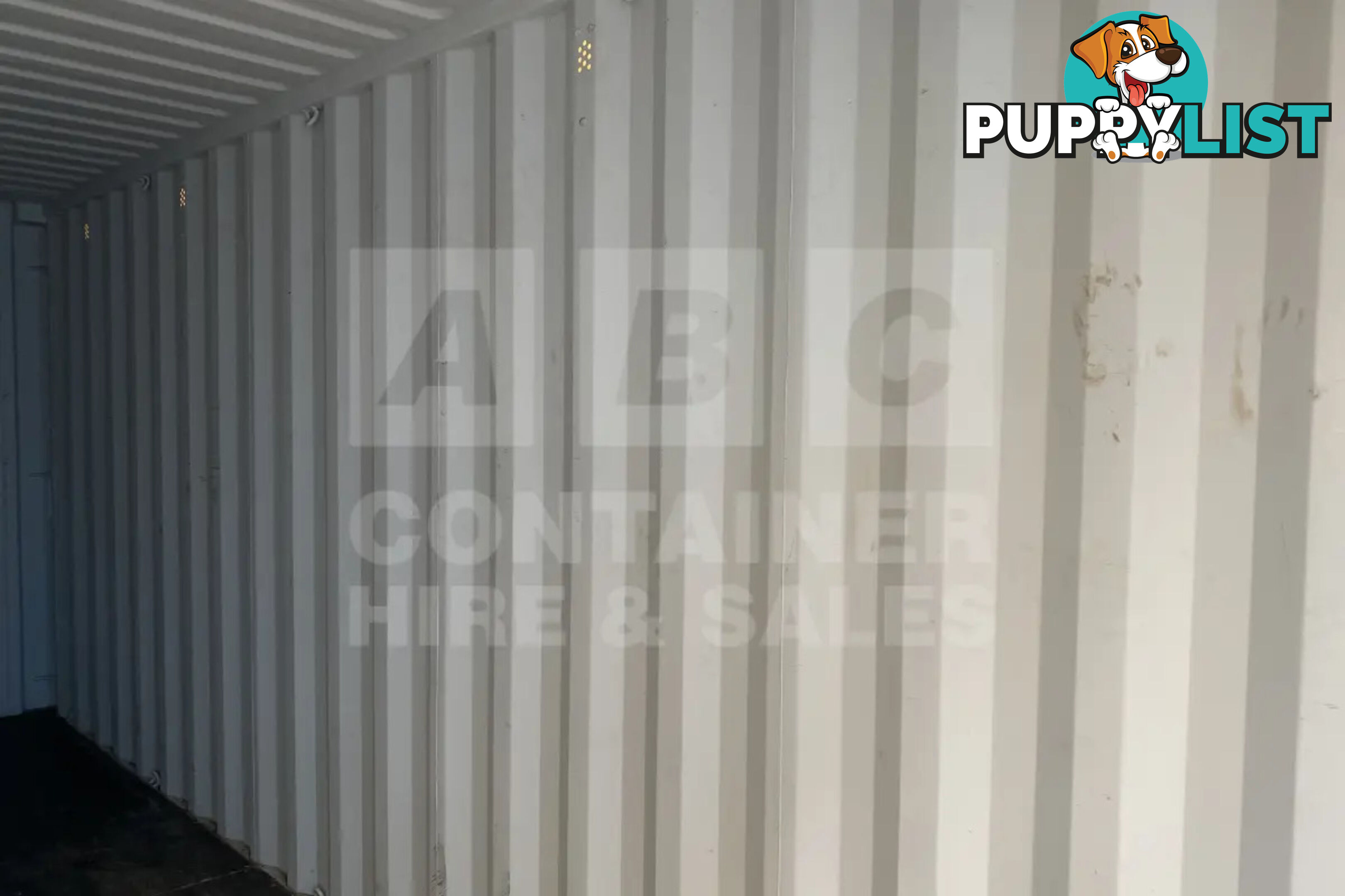 20' STANDARD HEIGHT SHIPPING CONTAINER - in Brisbane