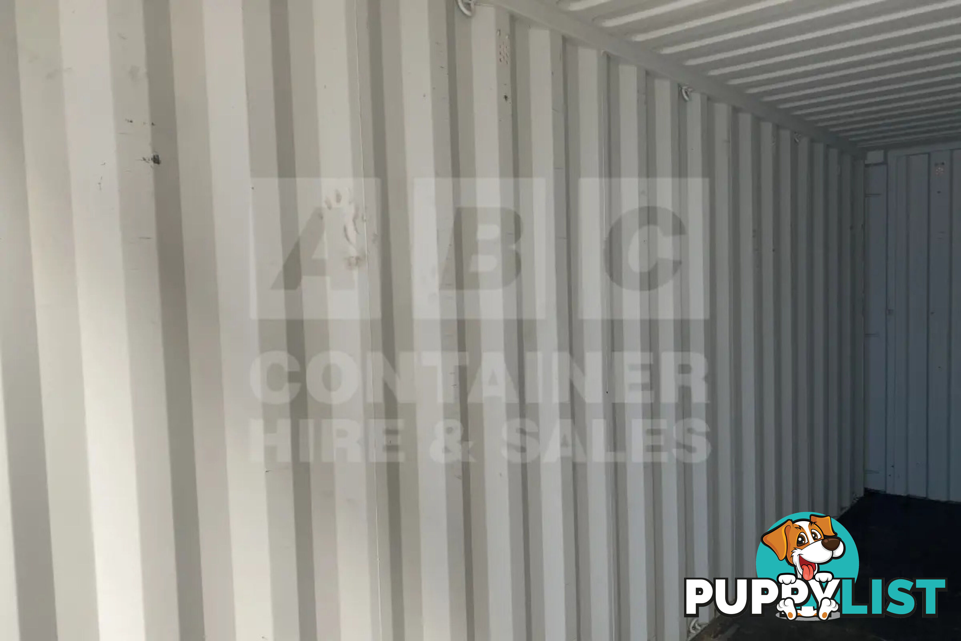 20' STANDARD HEIGHT SHIPPING CONTAINER - in Brisbane