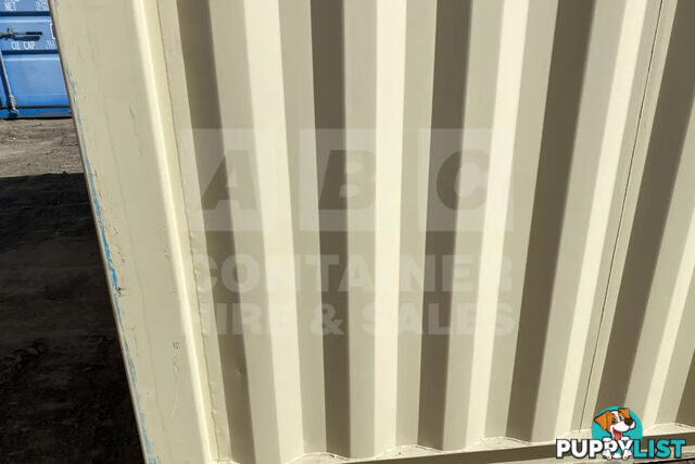 40' HIGH CUBE SHIPPING CONTAINER (STEEL FLOOR) - in Brisbane
