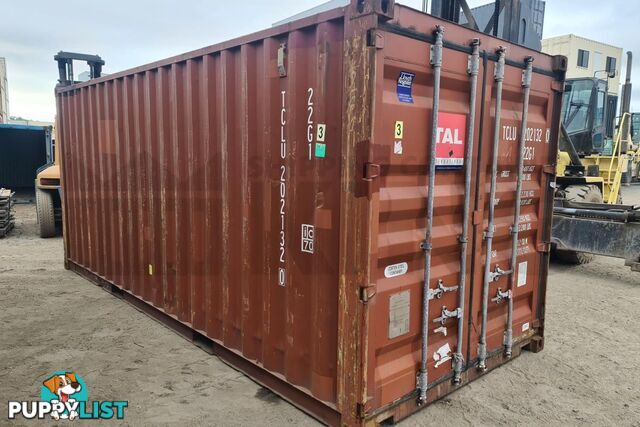 20' STANDARD HEIGHT SHIPPING CONTAINER - in Brisbane