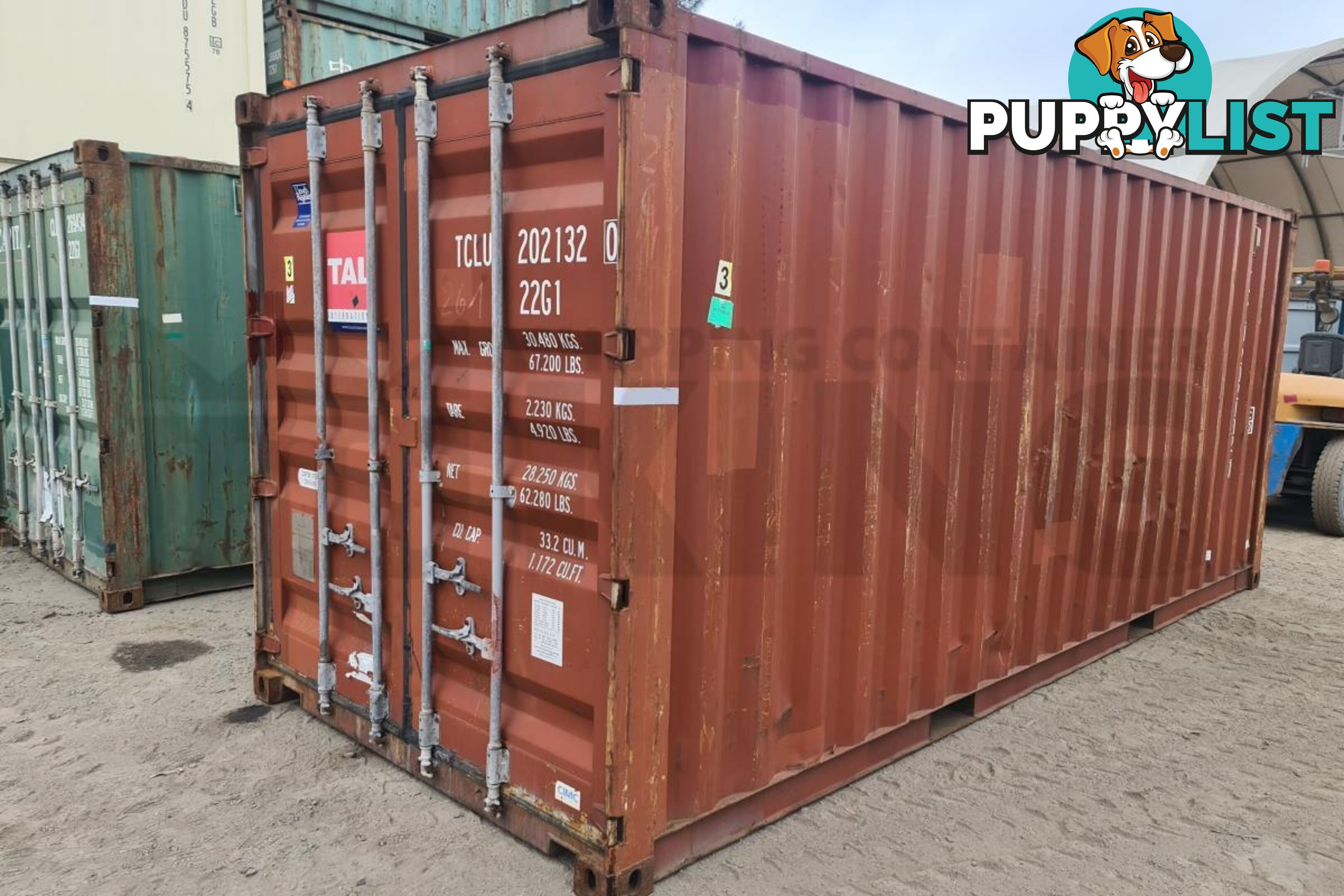 20' STANDARD HEIGHT SHIPPING CONTAINER - in Brisbane