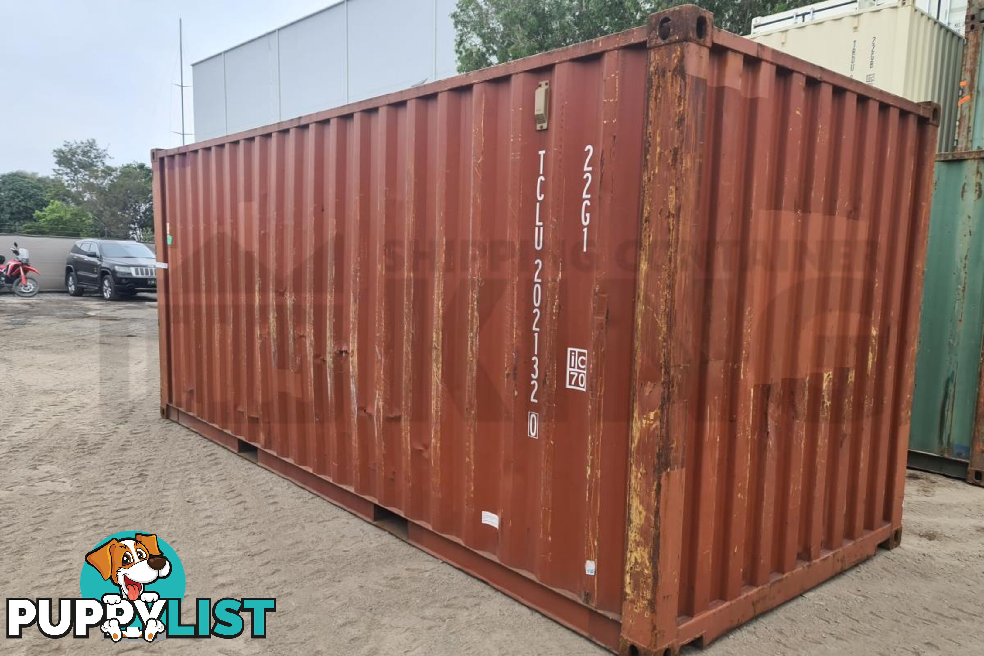 20' STANDARD HEIGHT SHIPPING CONTAINER - in Brisbane