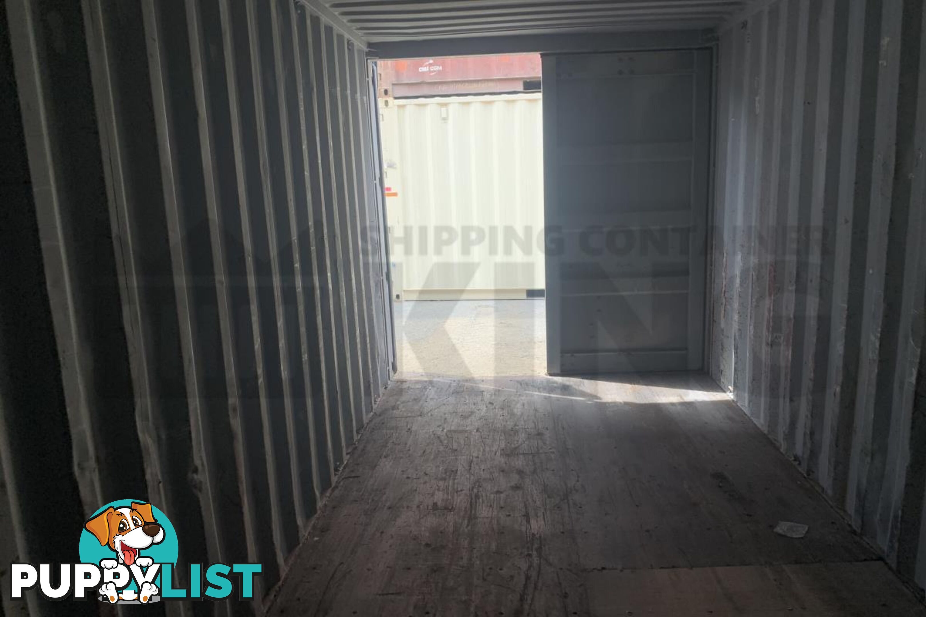 20' STANDARD HEIGHT SHIPPING CONTAINER - in Brisbane