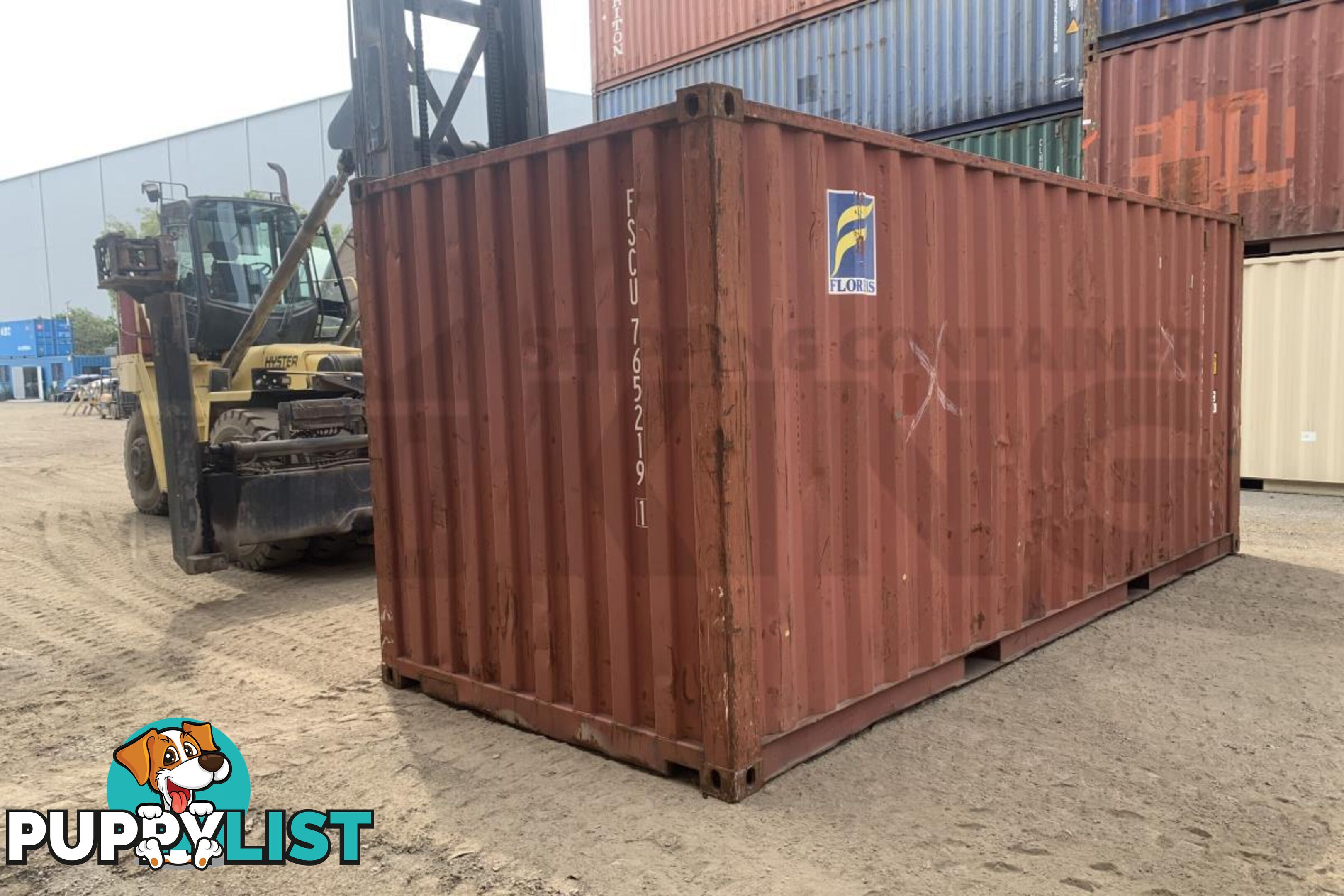 20' STANDARD HEIGHT SHIPPING CONTAINER - in Brisbane