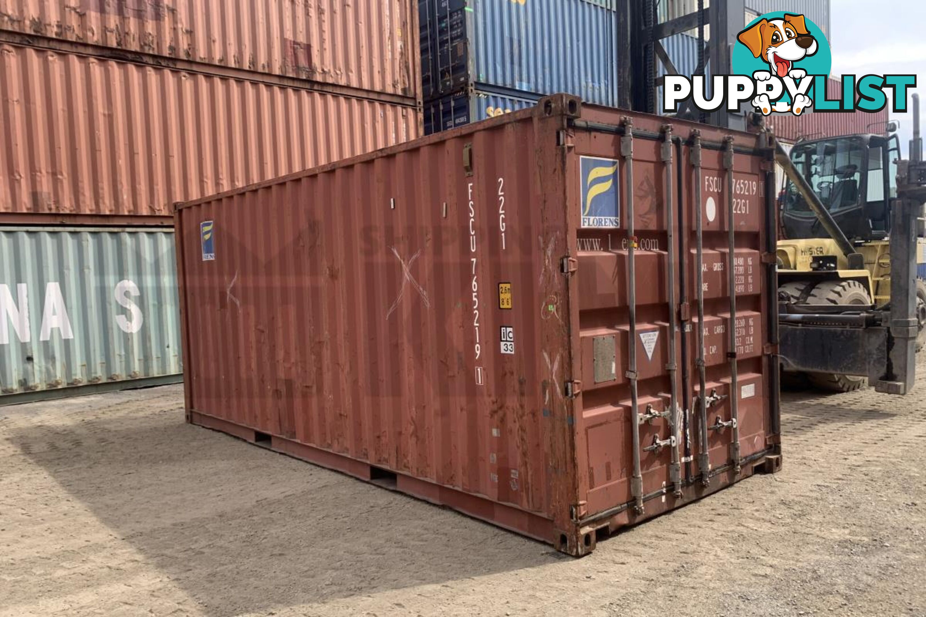 20' STANDARD HEIGHT SHIPPING CONTAINER - in Brisbane