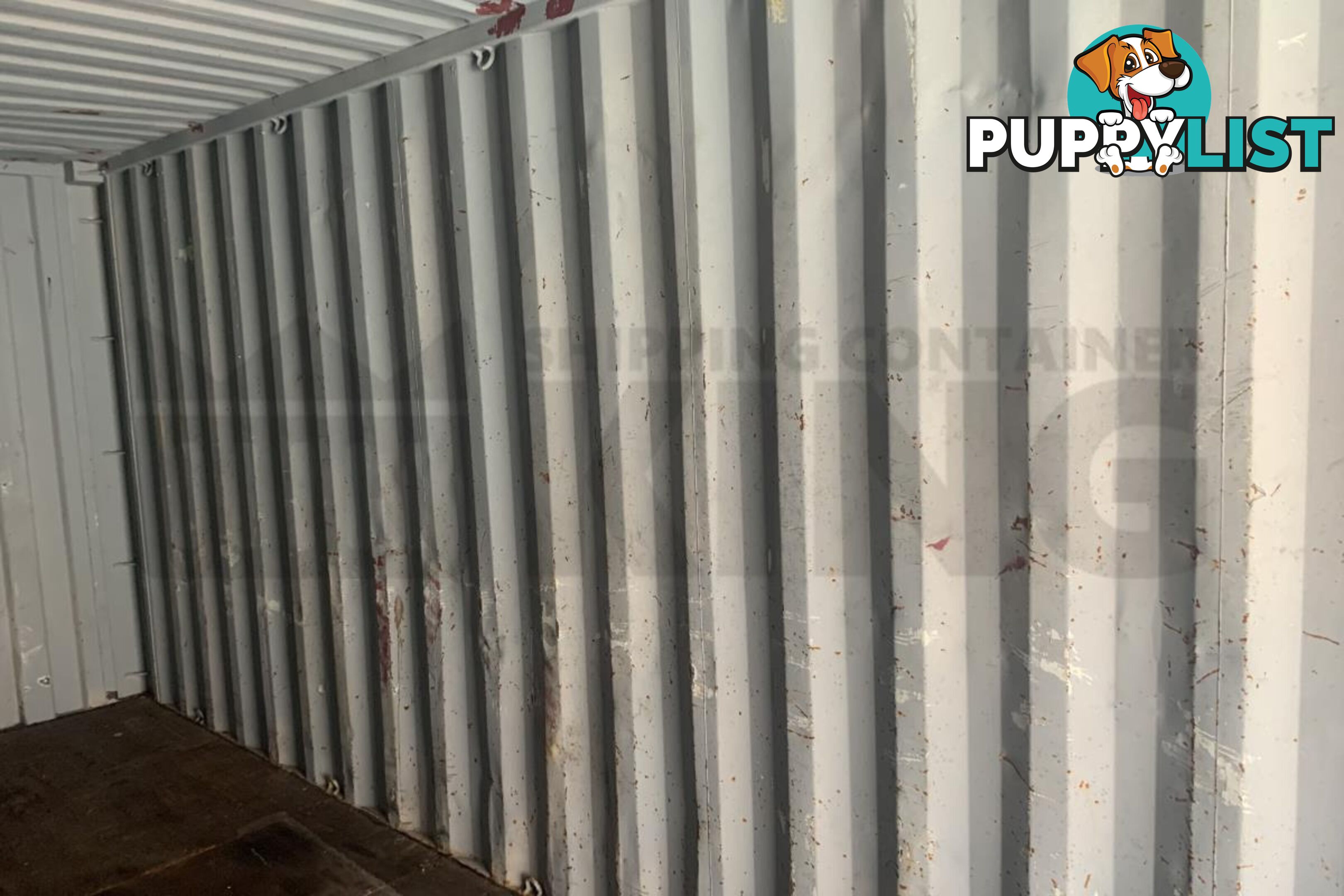 20' STANDARD HEIGHT SHIPPING CONTAINER - in Brisbane