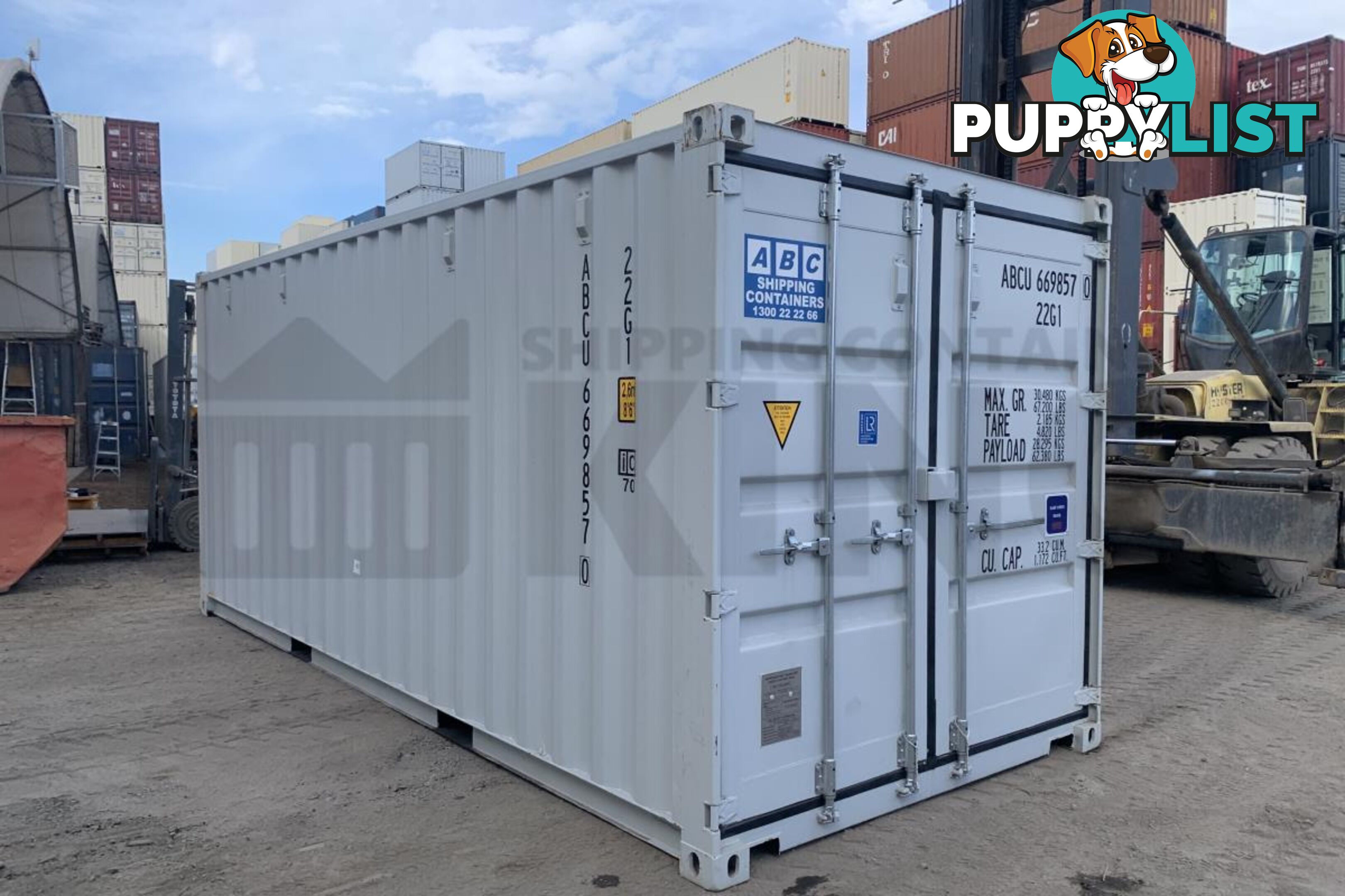 20' STANDARD HEIGHT SHIPPING CONTAINER - in Rockhampton