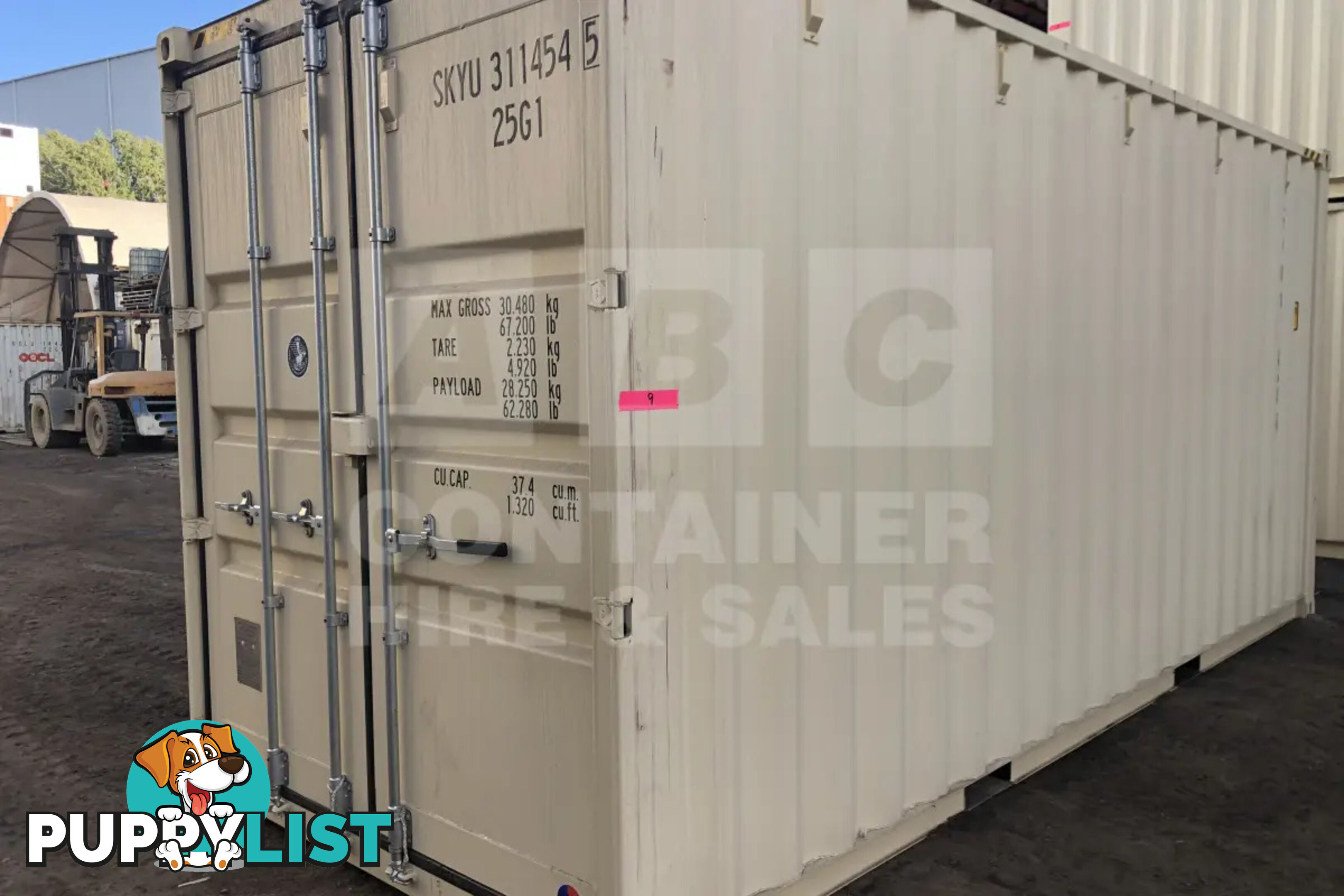 20' HIGH CUBE SHIPPING CONTAINER