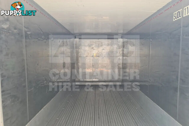 20' STANDARD HEIGHT REFRIGERATED "REEFER" SHIPPING CONTAINER (NON-OPERATIONAL, MACHINERY IN)