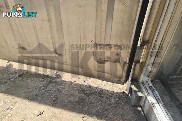 20' STANDARD HEIGHT REFRIGERATED "REEFER" SHIPPING CONTAINER (NON-OPERATIONAL, MACHINERY IN)