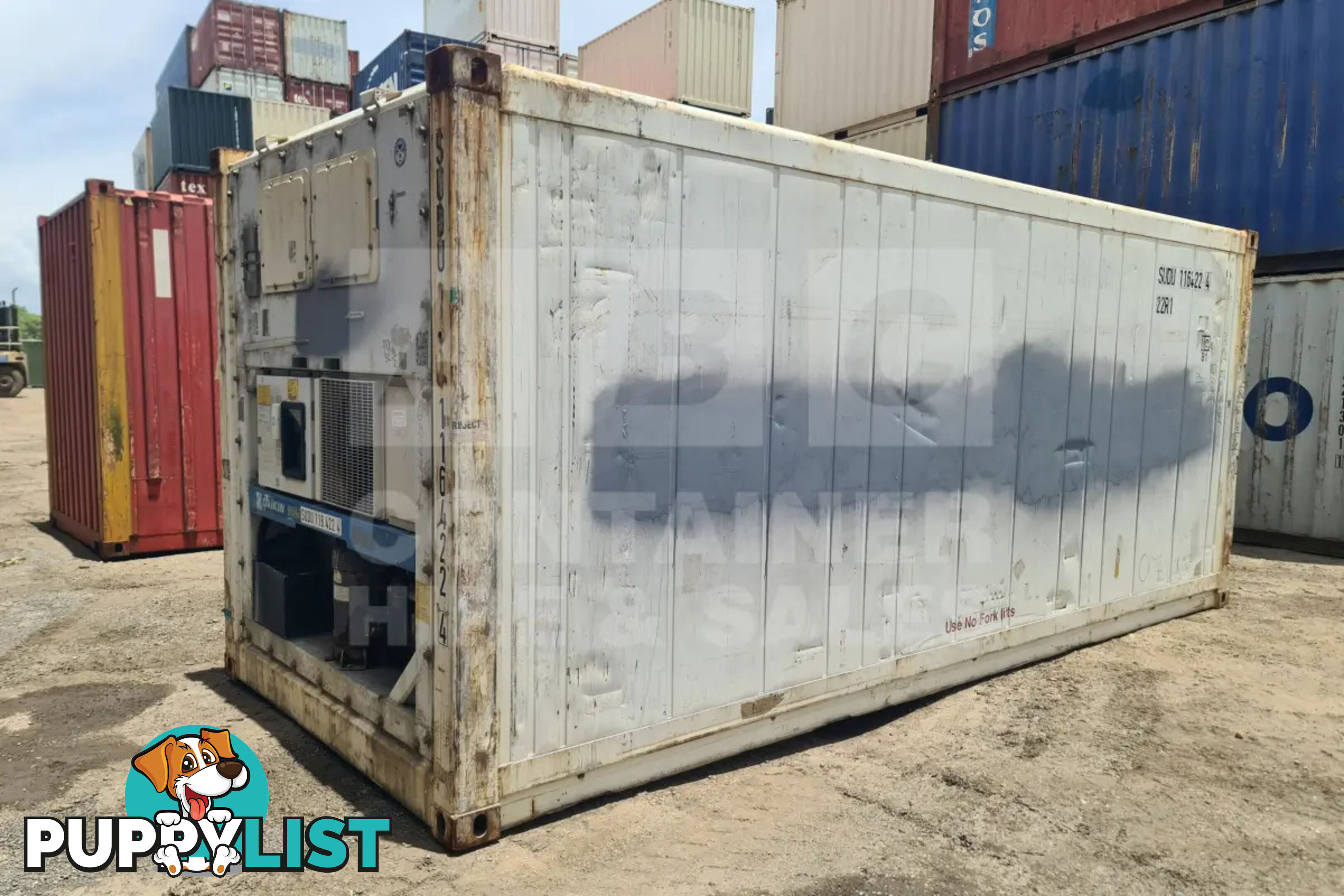 20' STANDARD HEIGHT REFRIGERATED "REEFER" SHIPPING CONTAINER (NON-OPERATIONAL, MACHINERY IN)