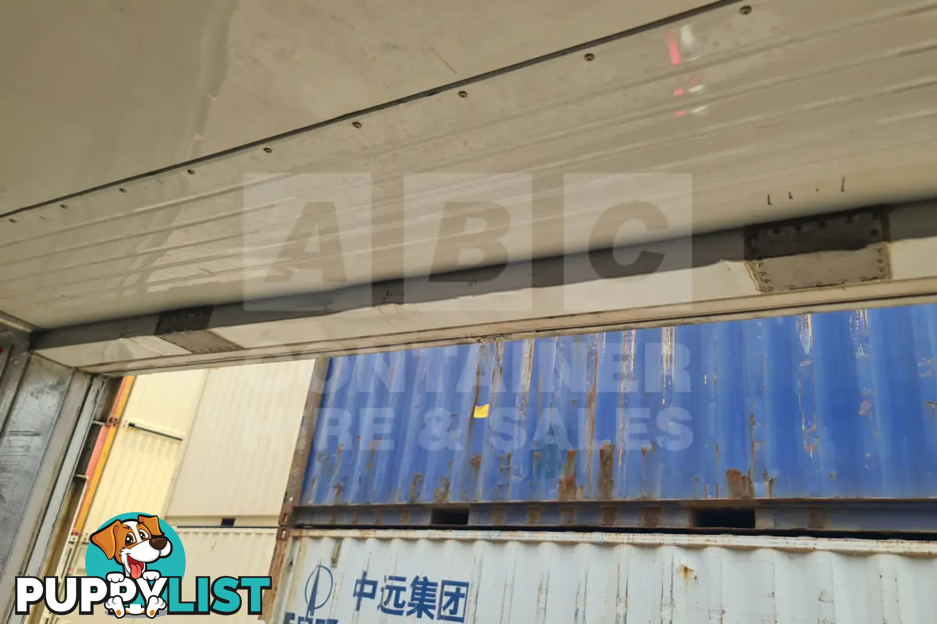 20' STANDARD HEIGHT REFRIGERATED "REEFER" SHIPPING CONTAINER (NON-OPERATIONAL, MACHINERY IN)