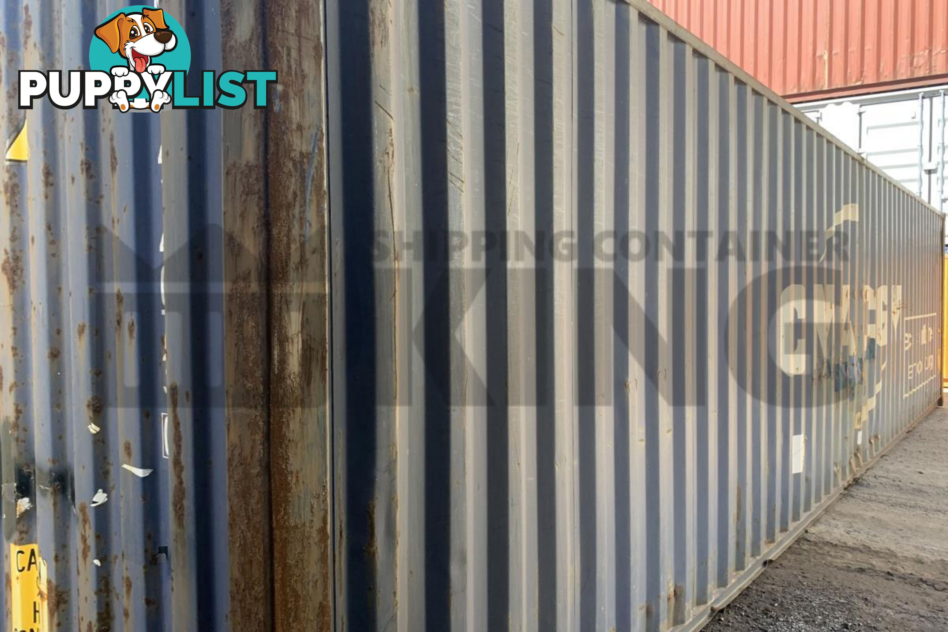 40' HIGH CUBE SHIPPING CONTAINER