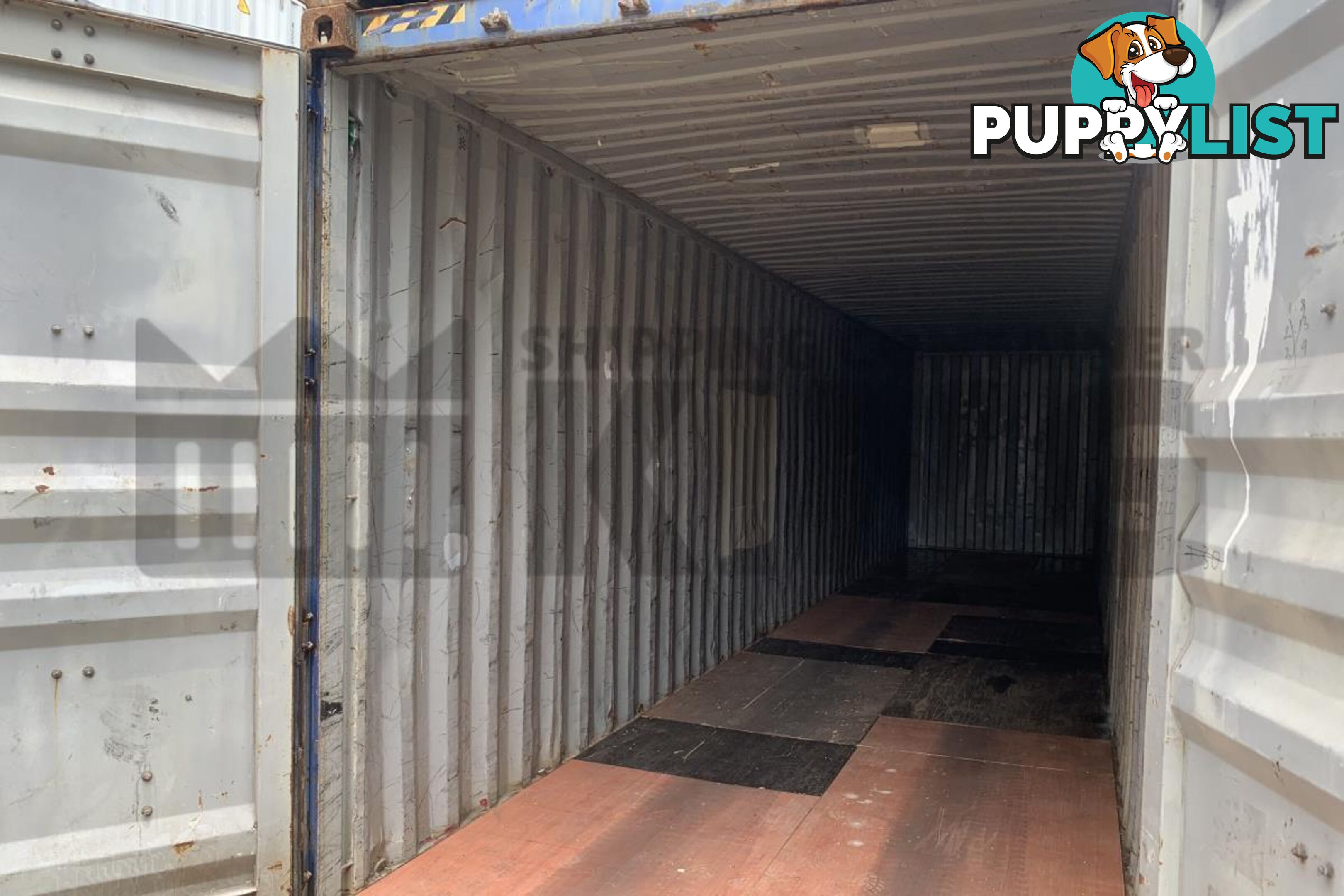 40' HIGH CUBE SHIPPING CONTAINER