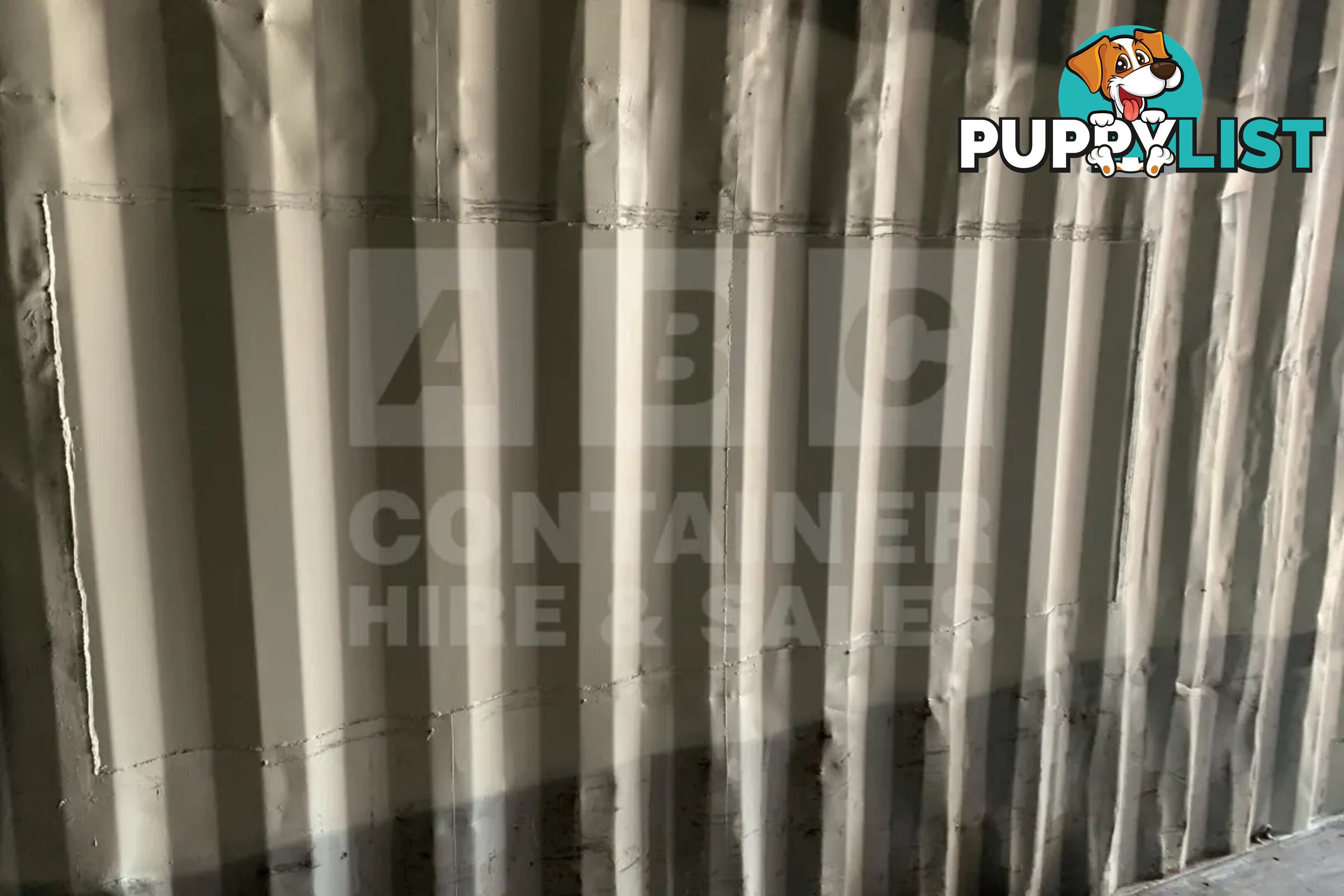 40' HIGH CUBE SHIPPING CONTAINER