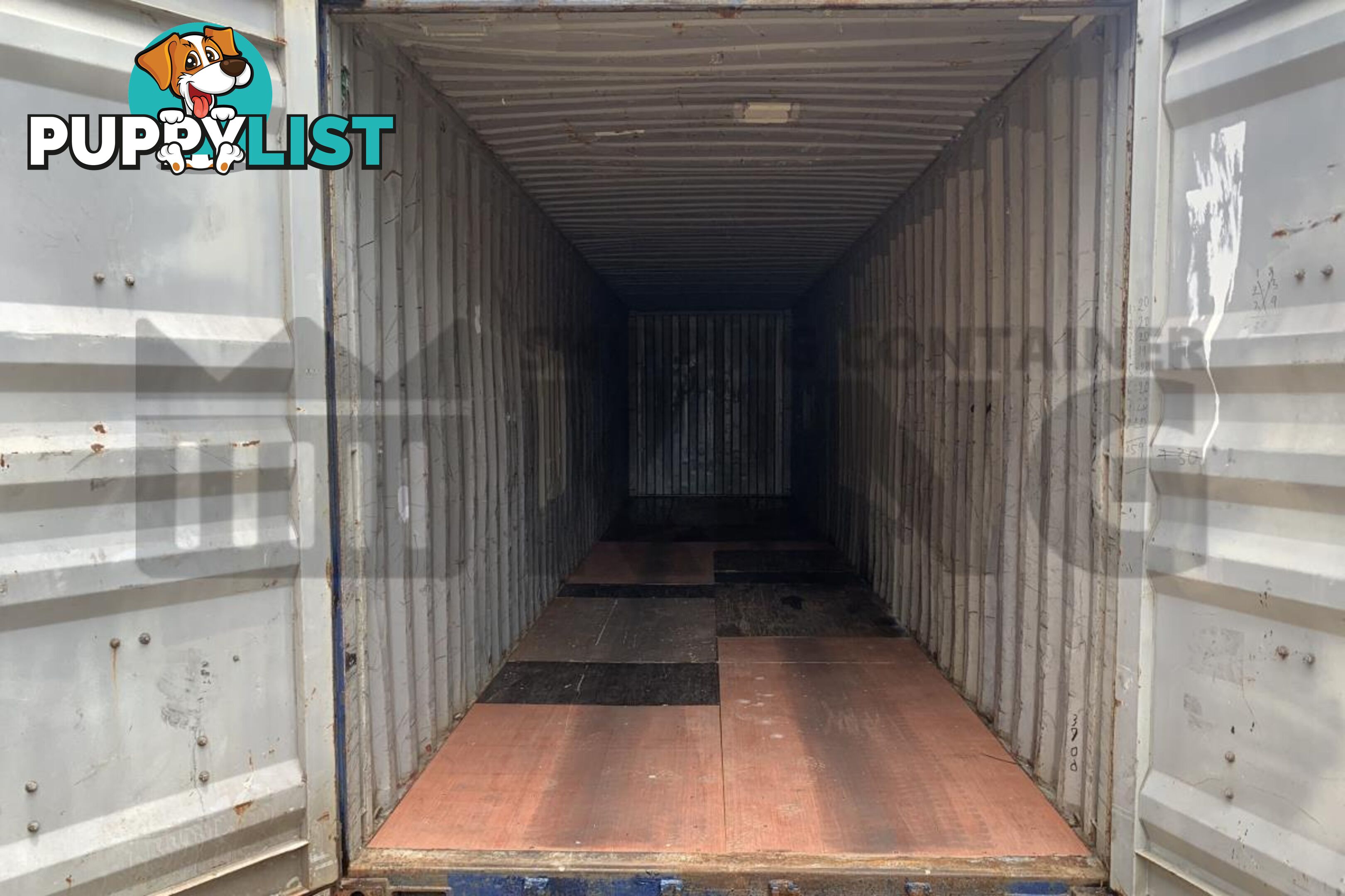 40' HIGH CUBE SHIPPING CONTAINER