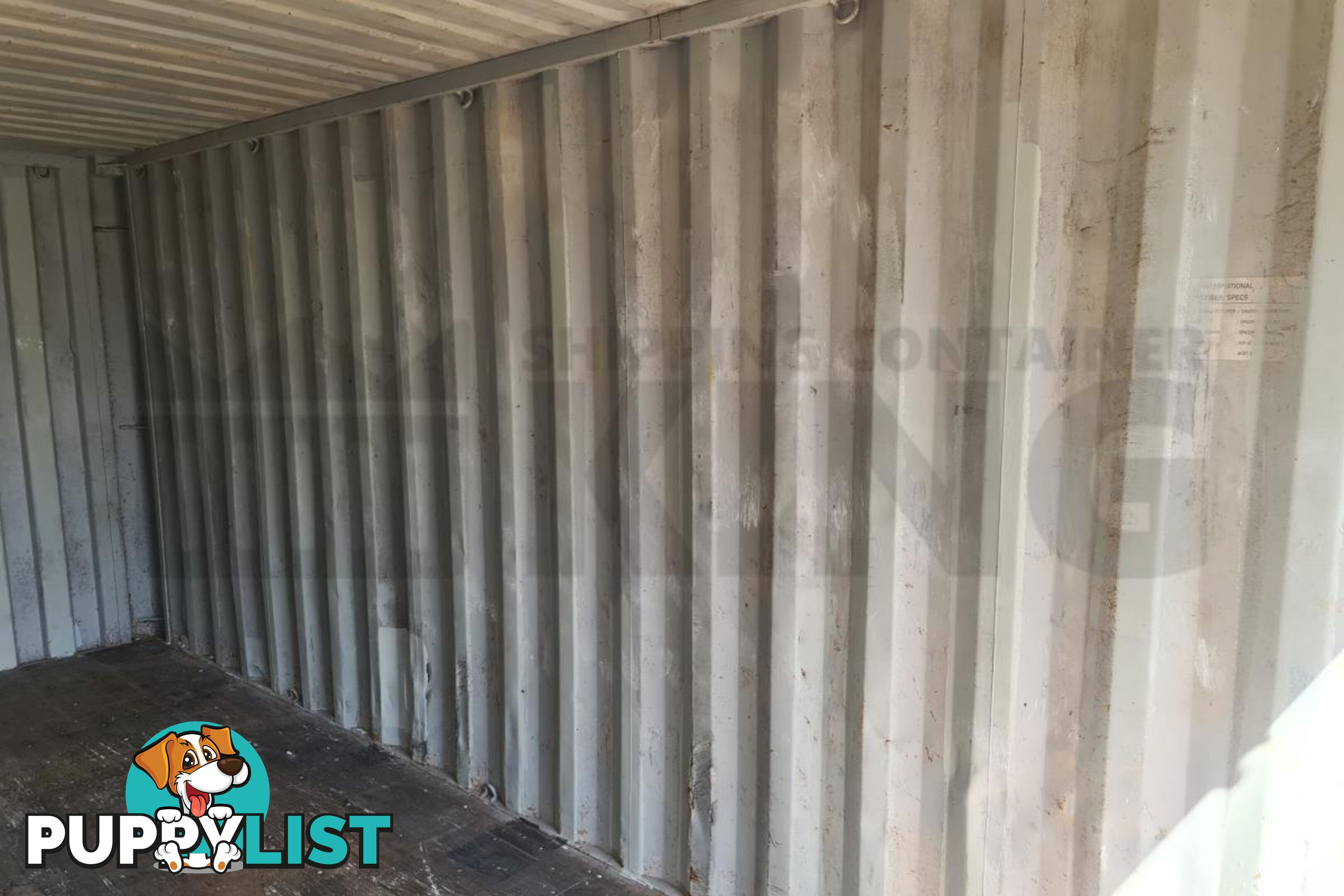 20' STANDARD HEIGHT SHIPPING CONTAINER - in Brisbane