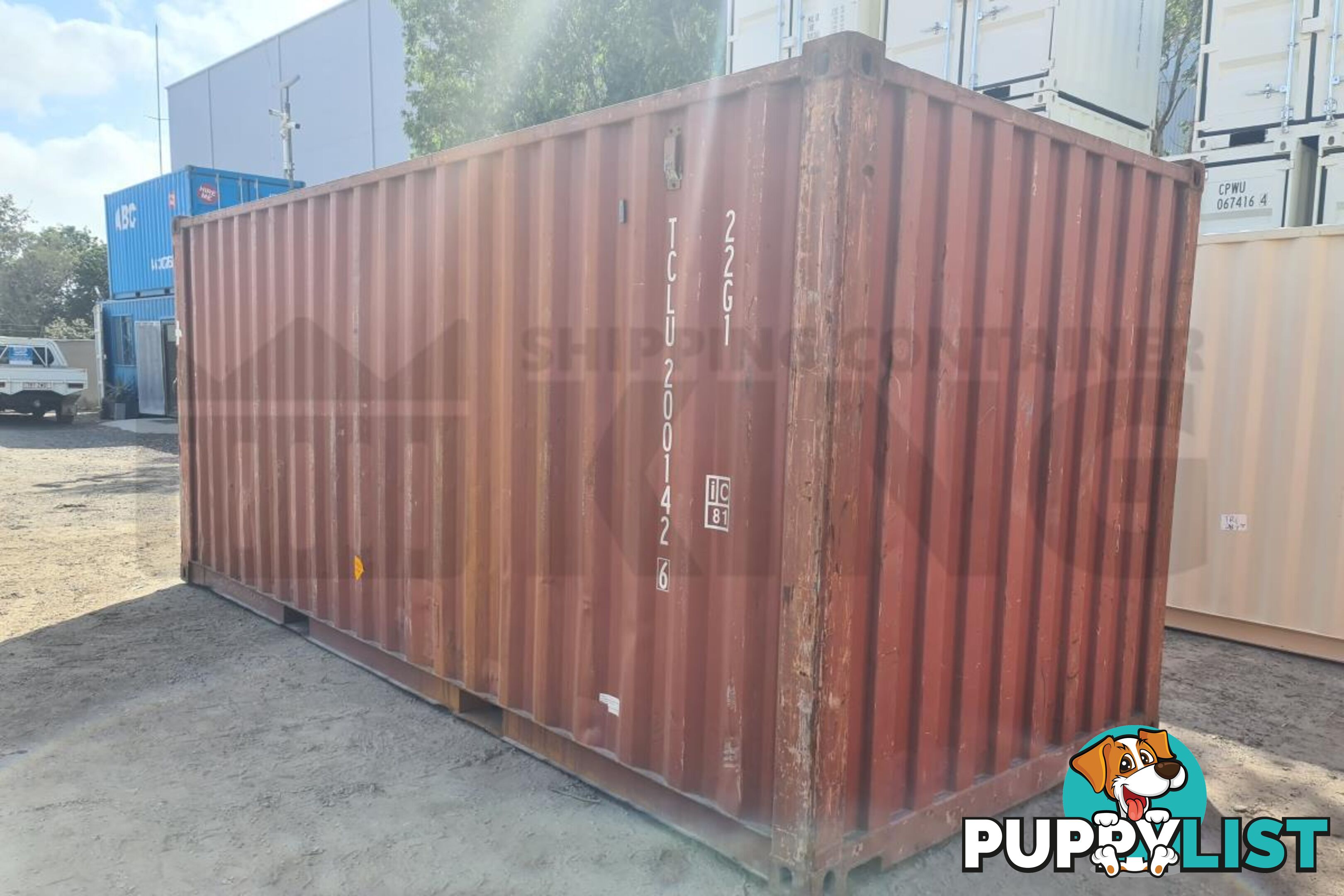 20' STANDARD HEIGHT SHIPPING CONTAINER - in Brisbane