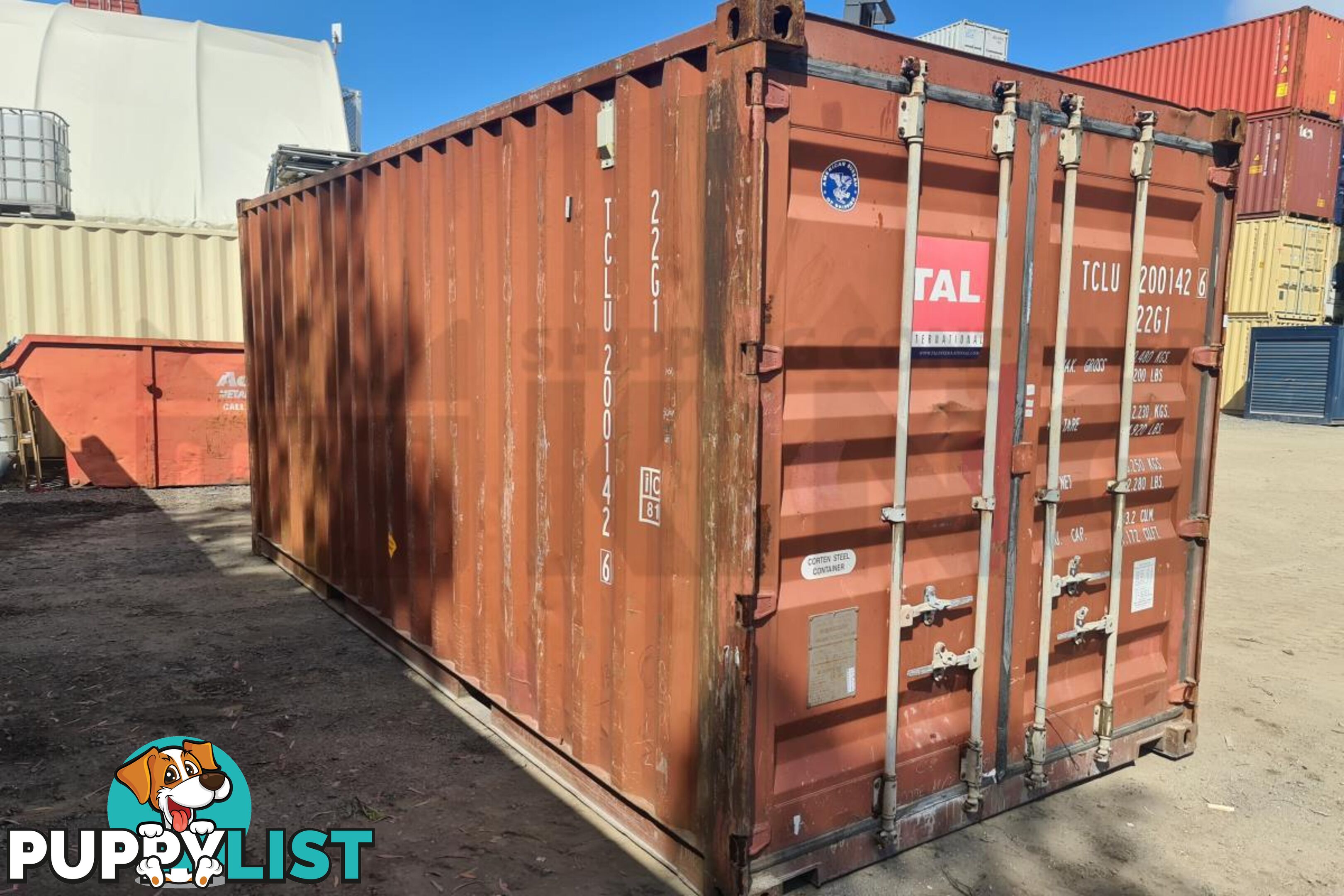 20' STANDARD HEIGHT SHIPPING CONTAINER - in Brisbane