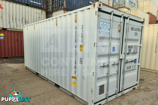 20' STANDARD HEIGHT SHIPPING CONTAINER (TRI DOOR) - in Brisbane